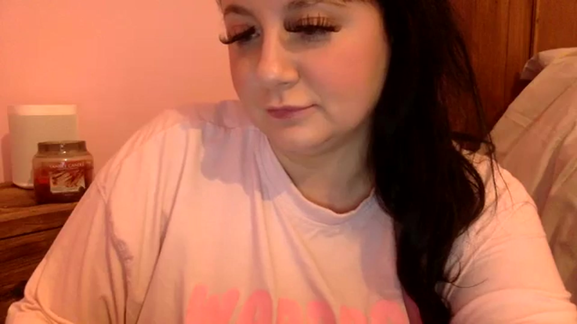Gallery image thumbnail from Pandabella's myfreecams stream on, 01/17/2024, 19:23 image 13 of 20
