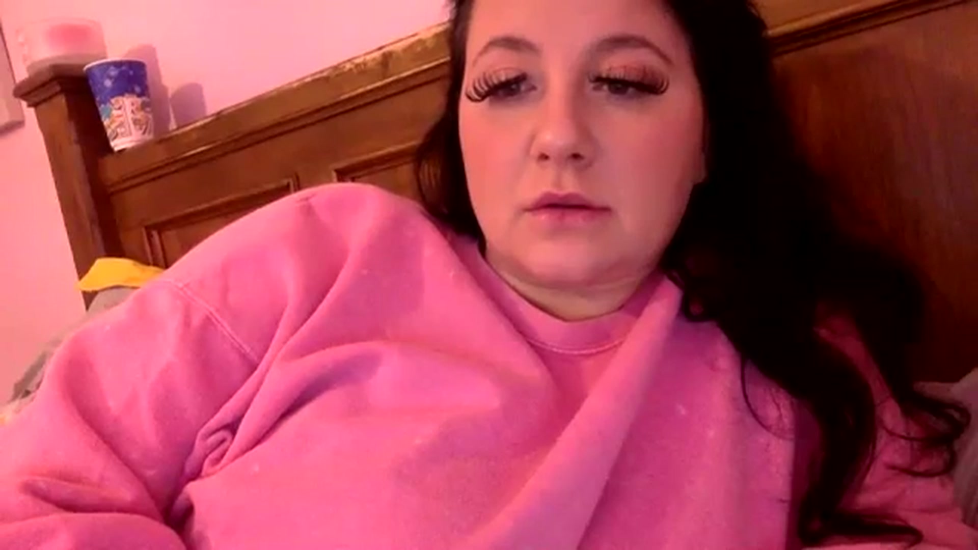 Gallery image thumbnail from Pandabella's myfreecams stream on, 01/19/2024, 12:49 image 12 of 20