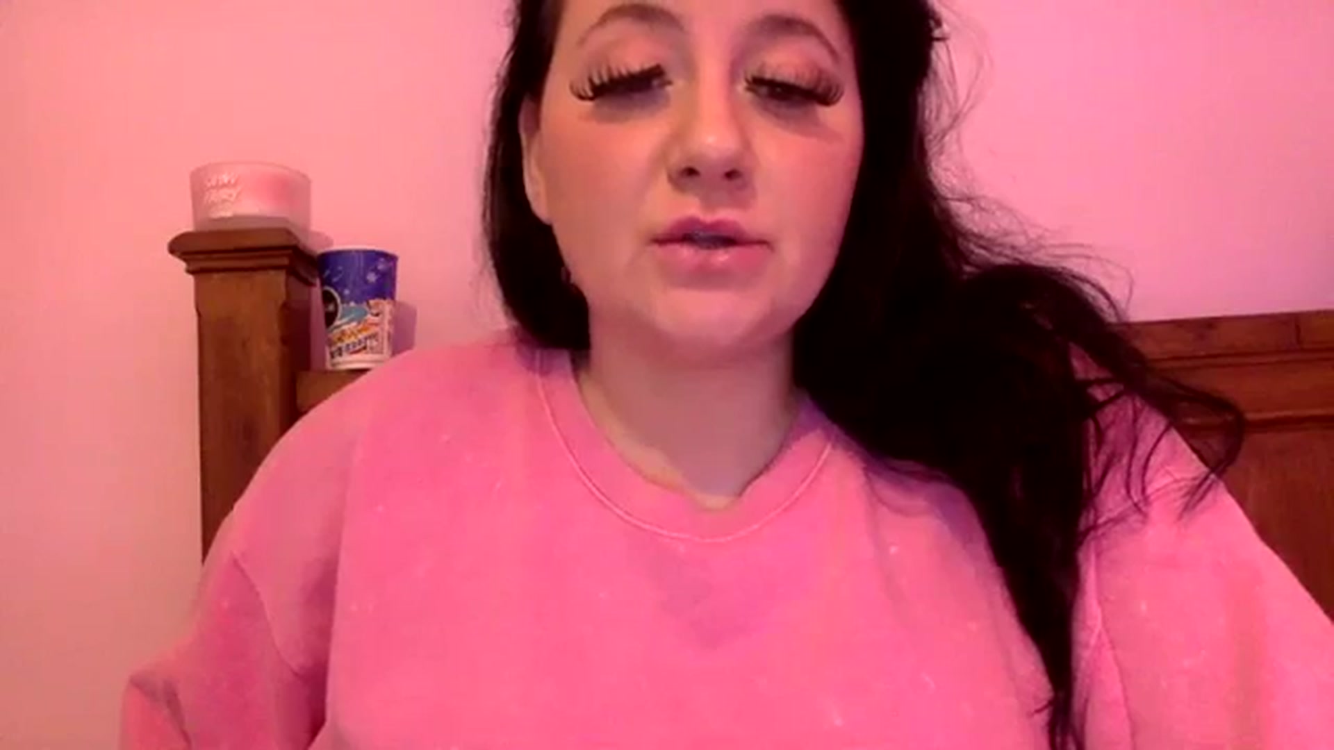Gallery image thumbnail from Pandabella's myfreecams stream on, 01/19/2024, 12:49 image 3 of 20