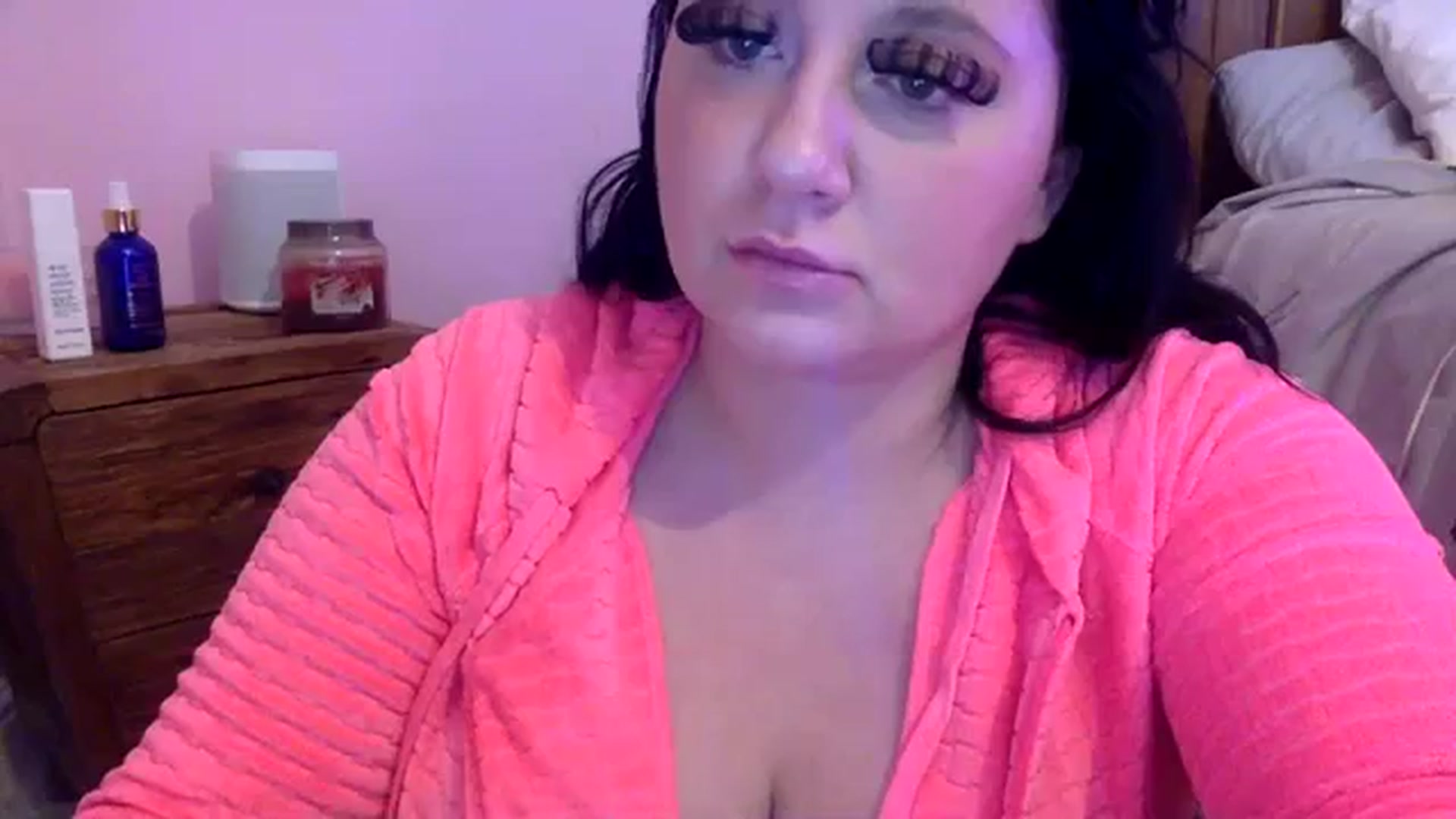 Gallery image thumbnail from Pandabella's myfreecams stream on, 01/23/2024, 20:51 image 10 of 20