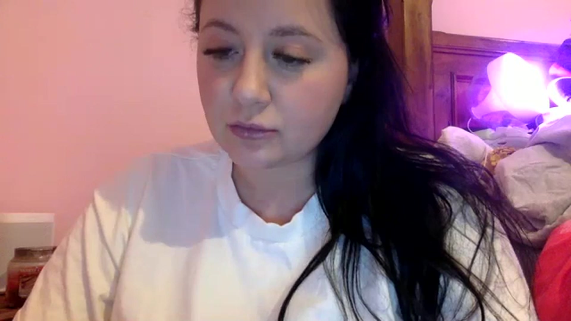 Gallery image thumbnail from Pandabella's myfreecams stream on, 02/08/2024, 24:54 image 9 of 20