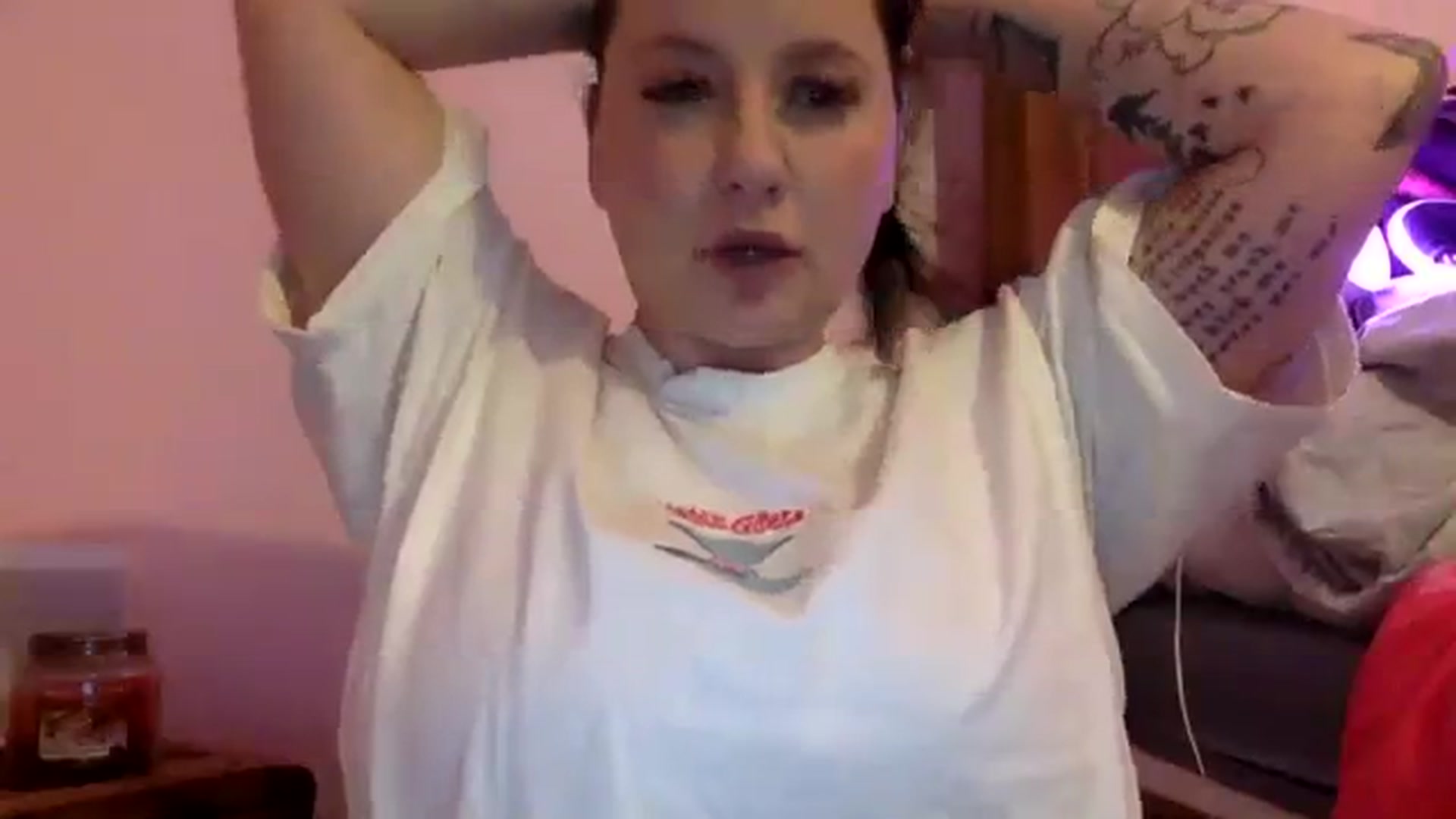 Gallery image thumbnail from Pandabella's myfreecams stream on, 02/08/2024, 24:54 image 14 of 20