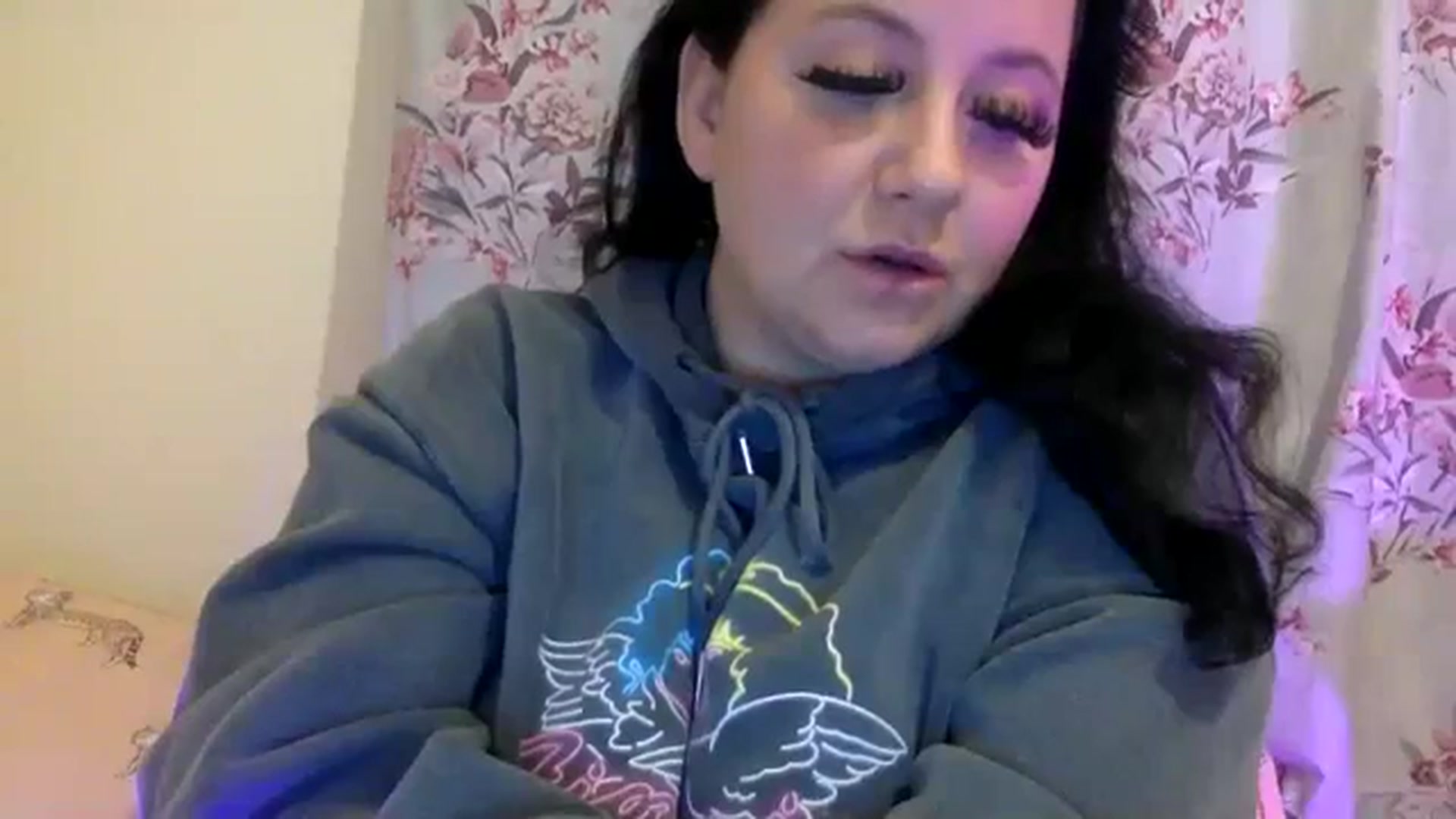 Gallery image thumbnail from Pandabella's myfreecams stream on, 02/11/2024, 01:16 image 3 of 20