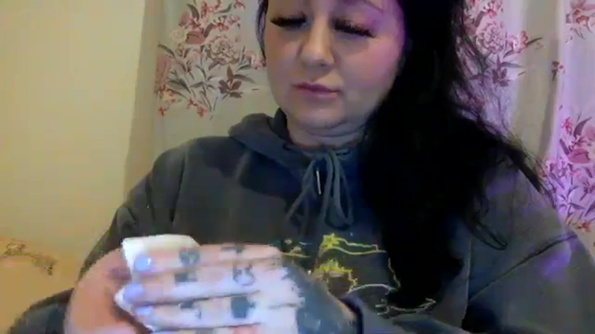 Gallery image thumbnail from Pandabella's myfreecams stream on, 02/11/2024, 01:16 image 5 of 20