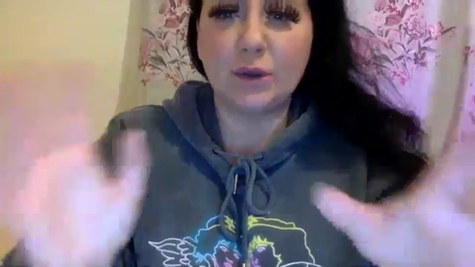 Gallery image thumbnail from Pandabella's myfreecams stream on, 02/11/2024, 01:16 image 14 of 20