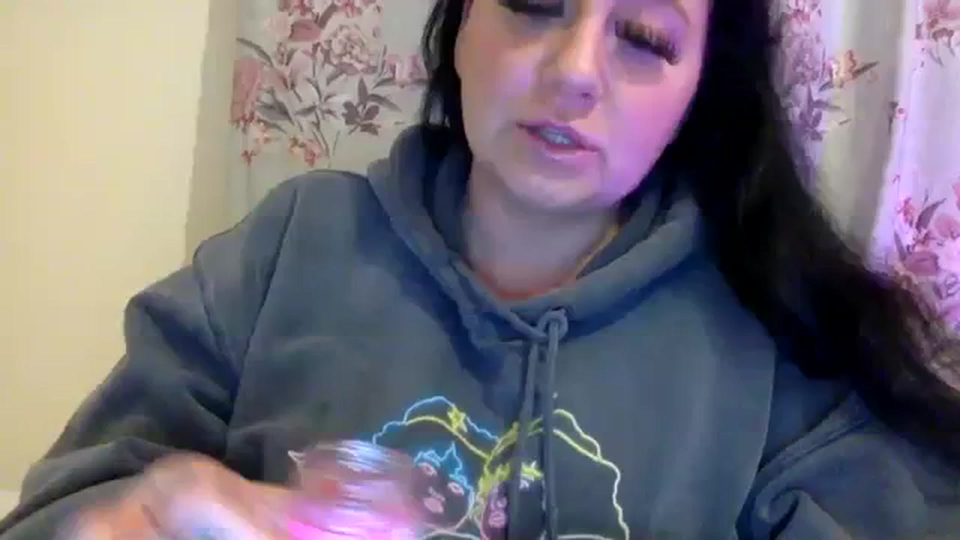 Gallery image thumbnail from Pandabella's myfreecams stream on, 02/11/2024, 03:31 image 1 of 20