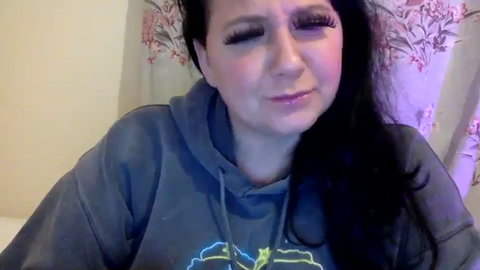 Gallery image thumbnail from Pandabella's myfreecams stream on, 02/11/2024, 03:31 image 16 of 20
