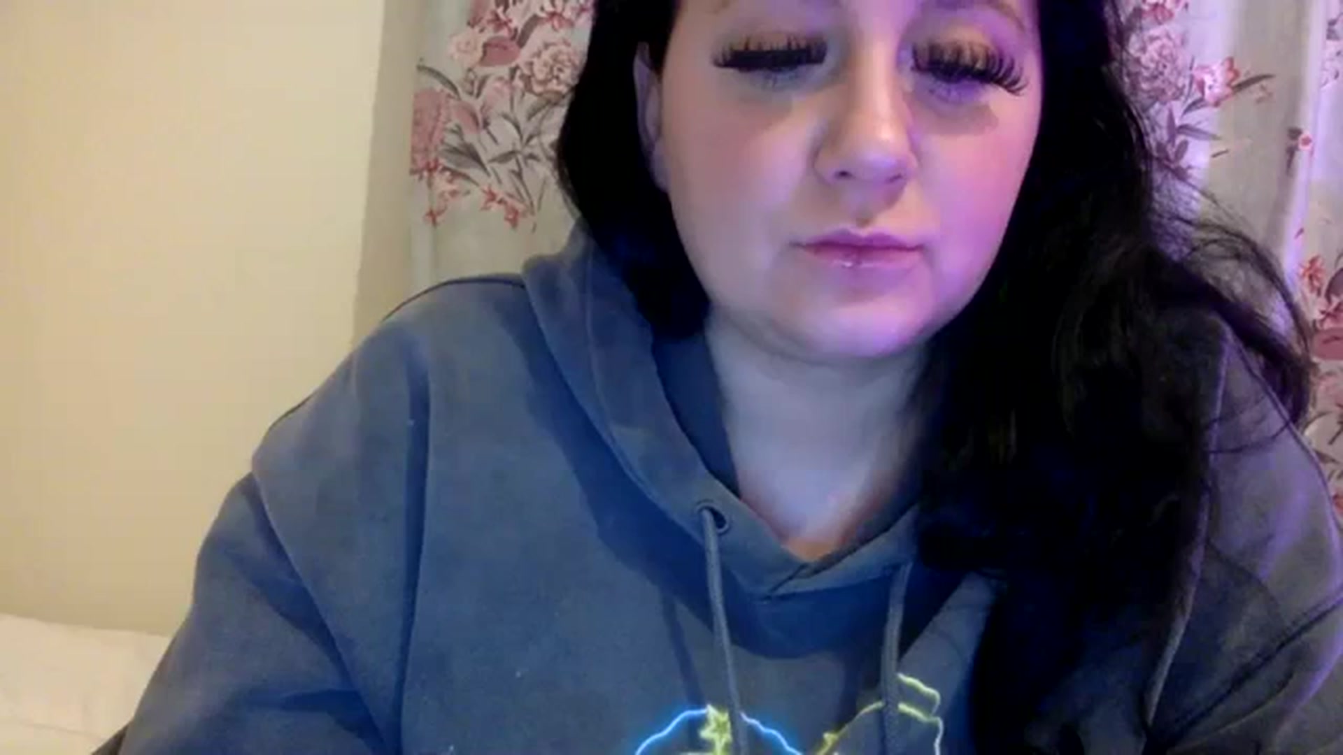 Gallery image thumbnail from Pandabella's myfreecams stream on, 02/11/2024, 03:31 image 12 of 20