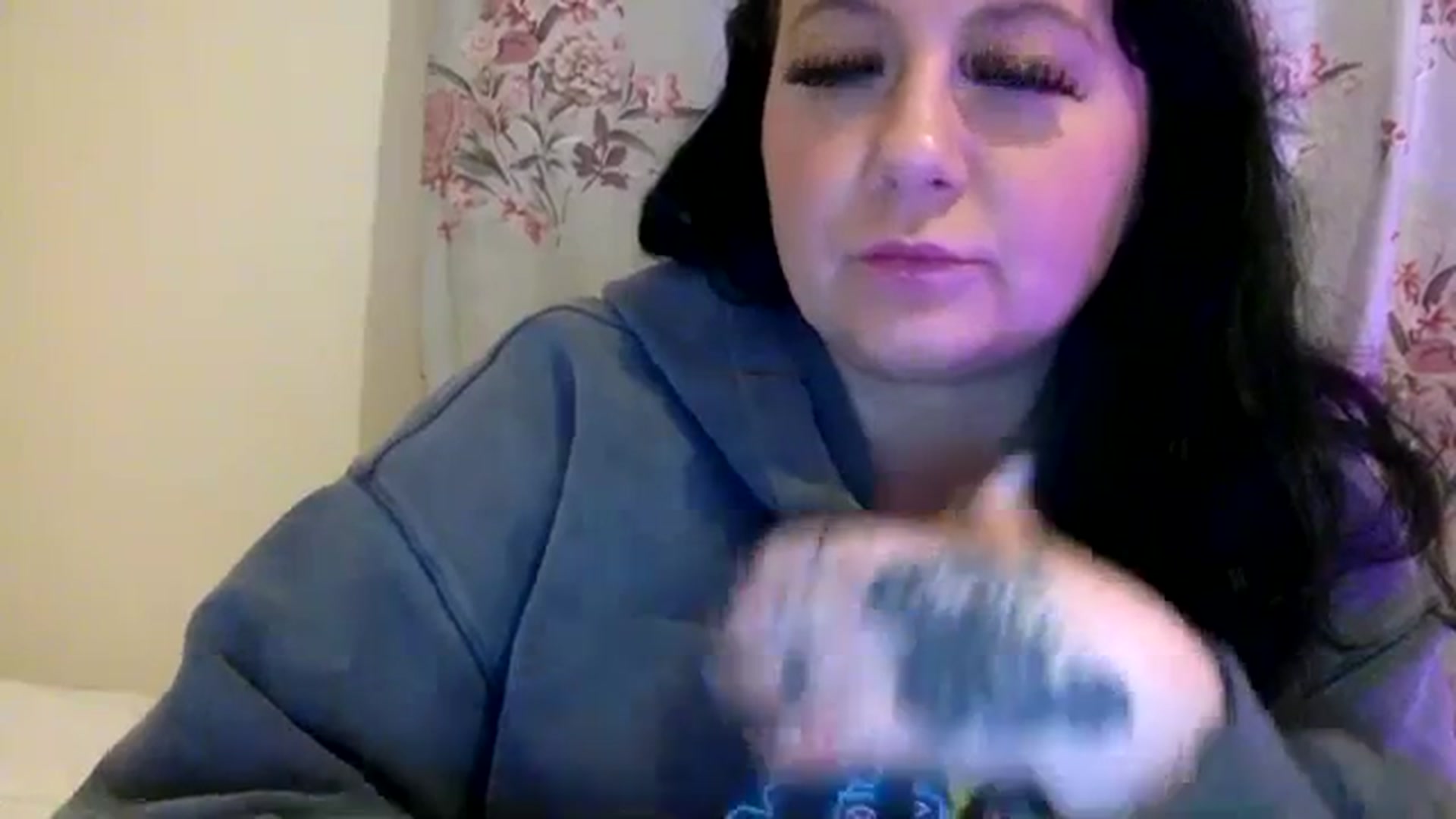 Gallery image thumbnail from Pandabella's myfreecams stream on, 02/11/2024, 03:31 image 14 of 20