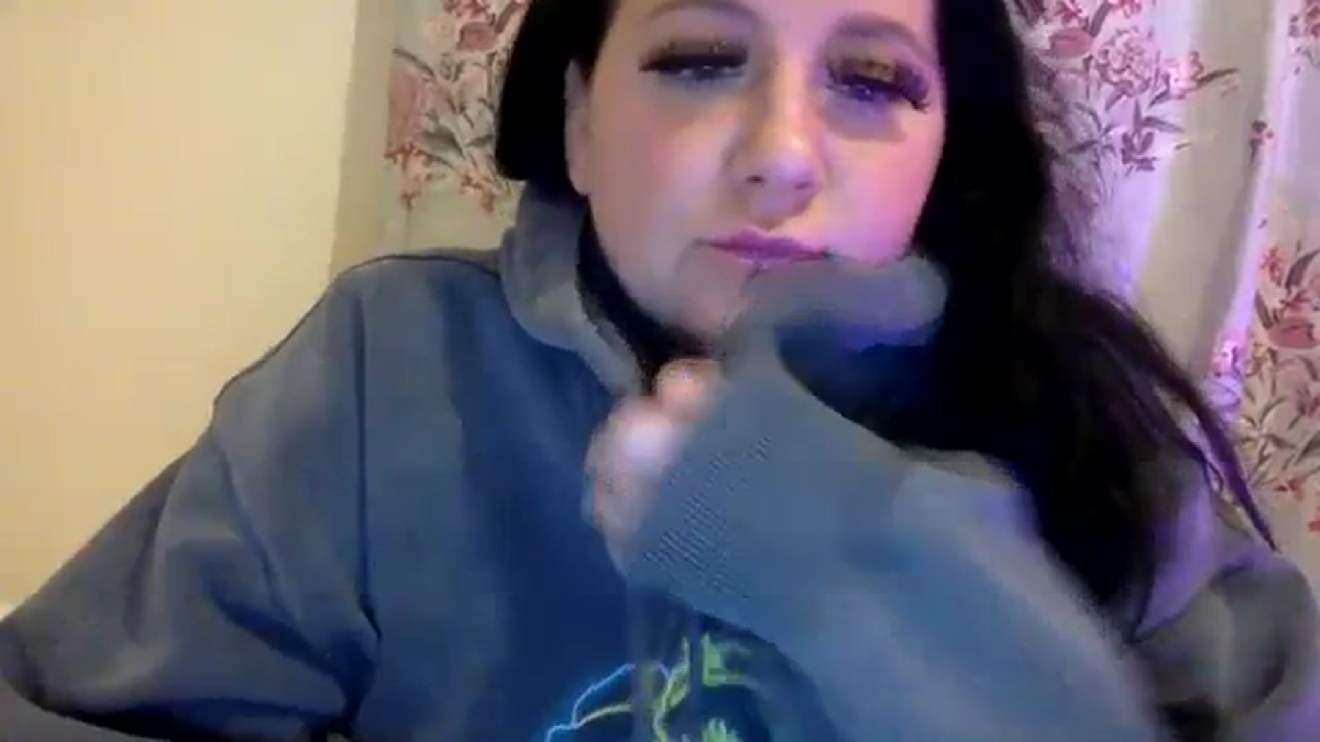 Gallery image thumbnail from Pandabella's myfreecams stream on, 02/11/2024, 03:31 image 17 of 20