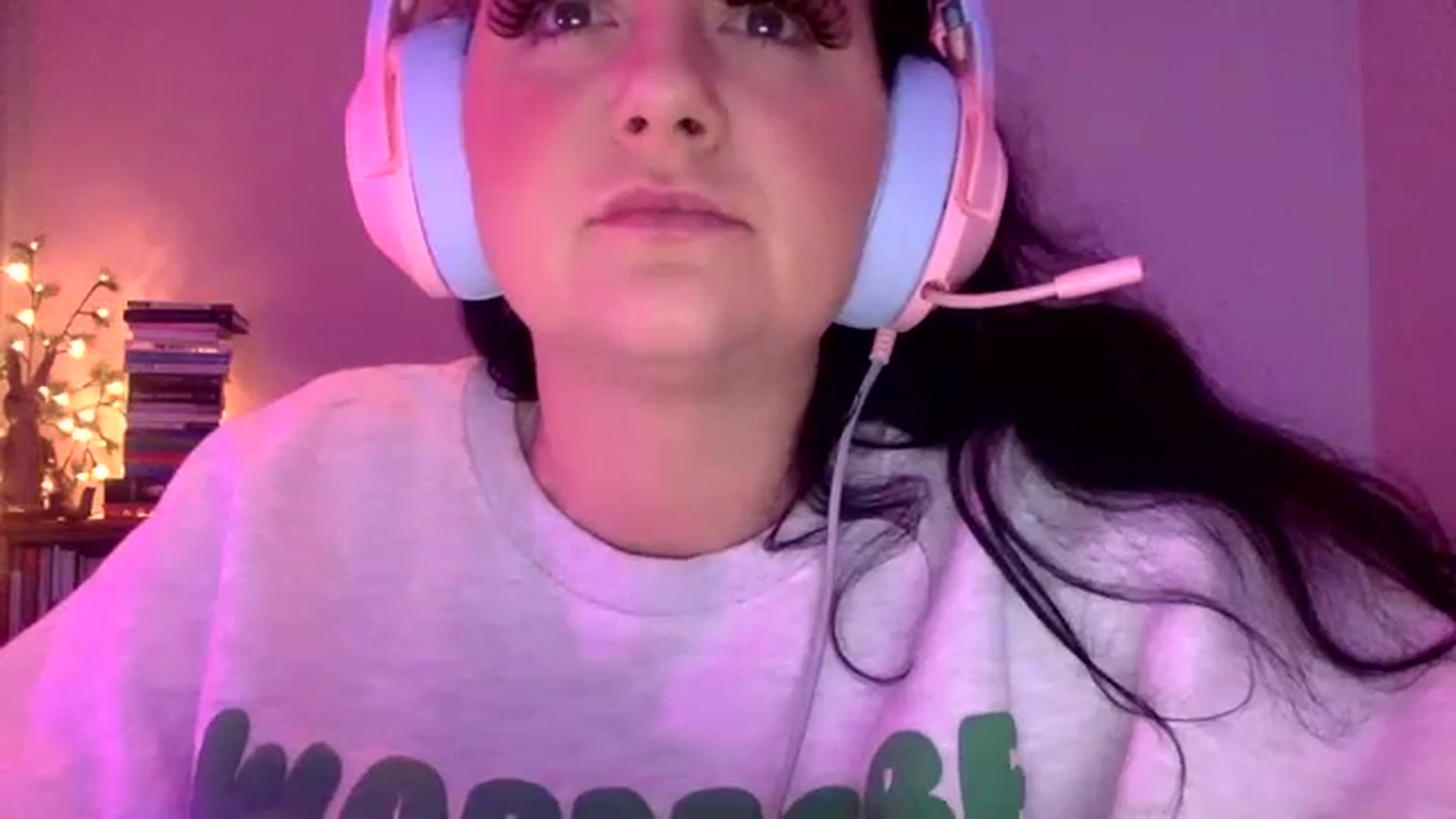 Gallery image thumbnail from Pandabella's myfreecams stream on, 02/14/2024, 07:10 image 4 of 20