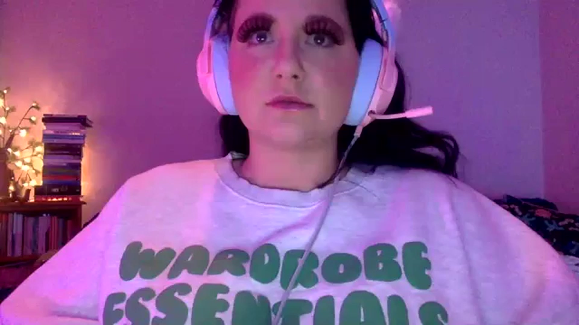 Gallery image thumbnail from Pandabella's myfreecams stream on, 02/14/2024, 07:10 image 9 of 20