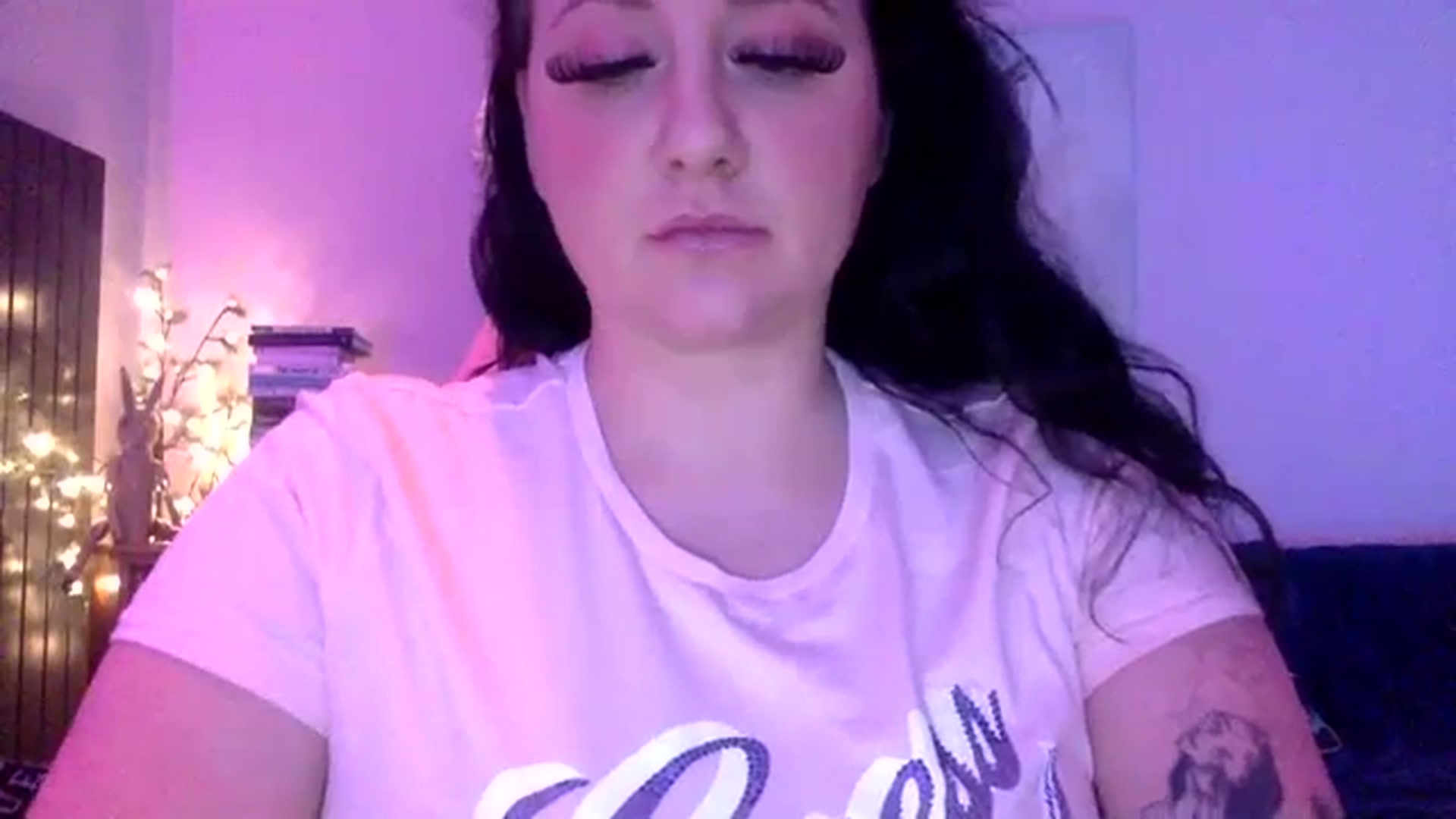 Gallery image thumbnail from Pandabella's myfreecams stream on, 02/15/2024, 07:24 image 6 of 20