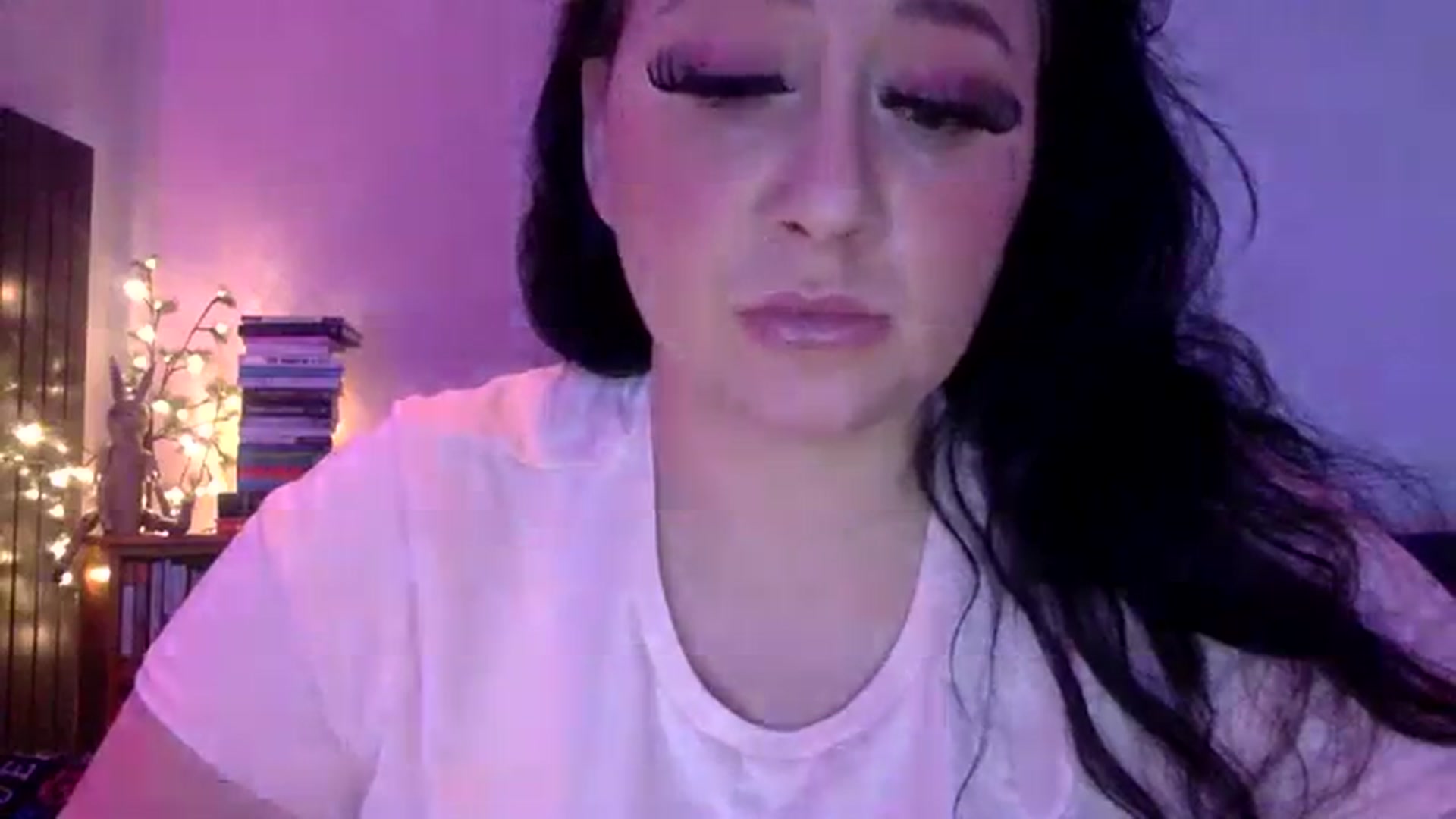 Gallery image thumbnail from Pandabella's myfreecams stream on, 02/15/2024, 07:24 image 7 of 20