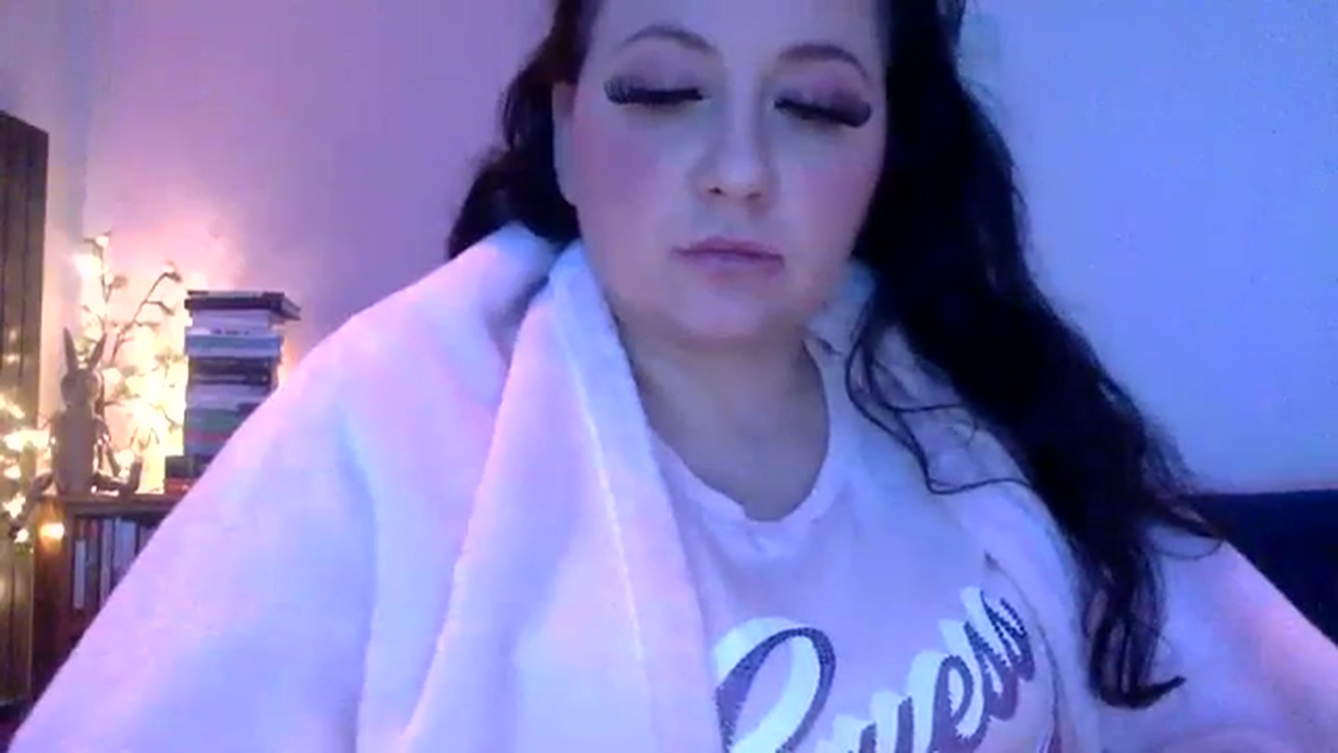 Gallery image thumbnail from Pandabella's myfreecams stream on, 02/15/2024, 07:24 image 20 of 20