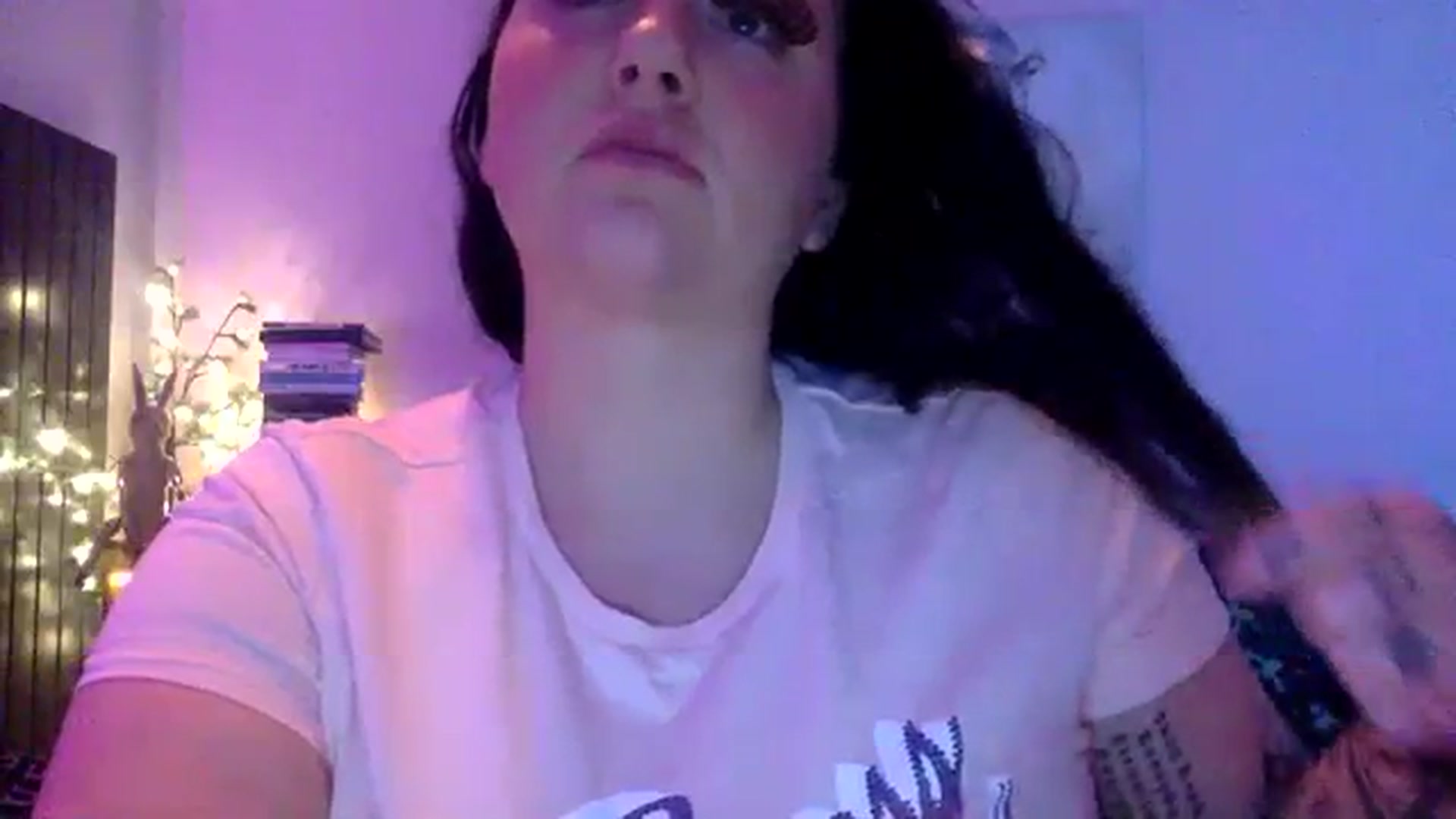 Gallery image thumbnail from Pandabella's myfreecams stream on, 02/15/2024, 07:24 image 8 of 20