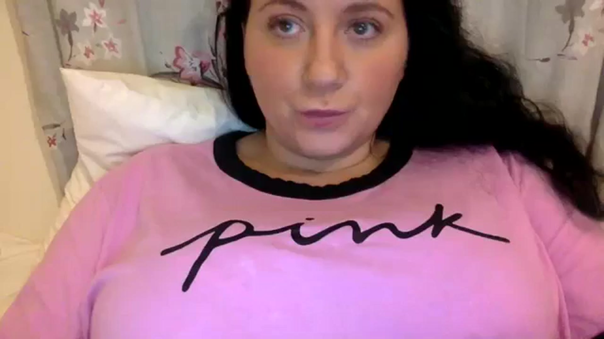 Gallery image thumbnail from Pandabella's myfreecams stream on, 02/17/2024, 05:17 image 11 of 20