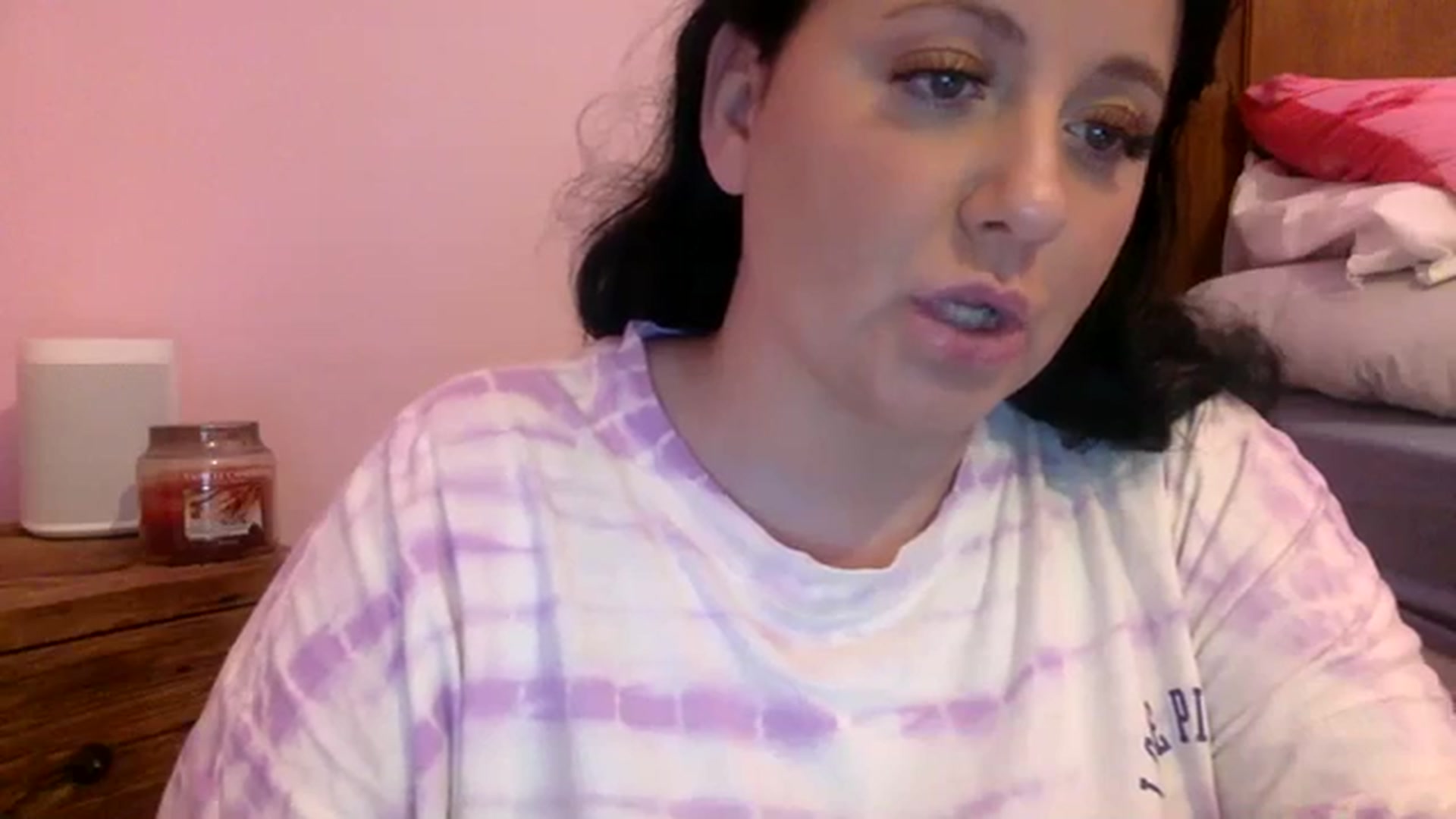 Gallery image thumbnail from Pandabella's myfreecams stream on, 03/03/2024, 23:42 image 15 of 20