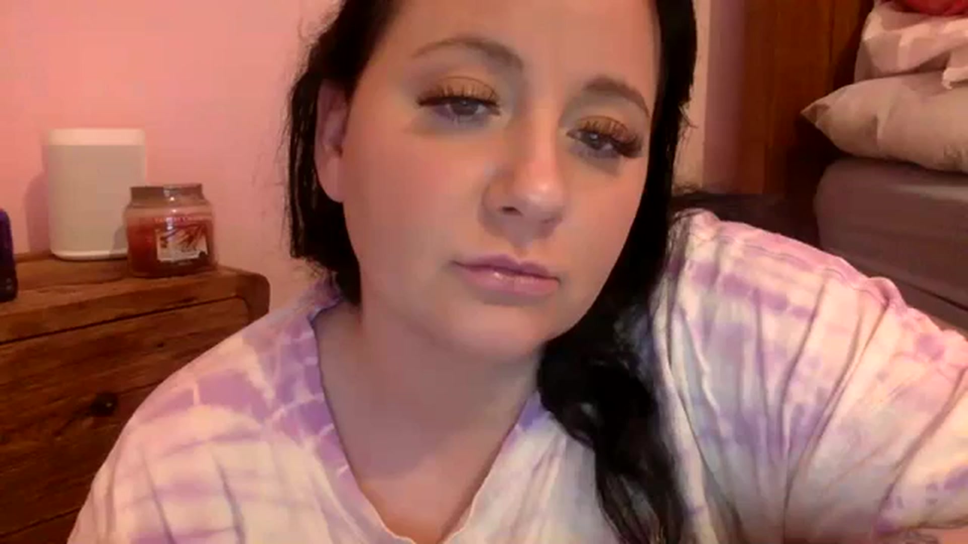 Gallery image thumbnail from Pandabella's myfreecams stream on, 03/03/2024, 23:42 image 10 of 20