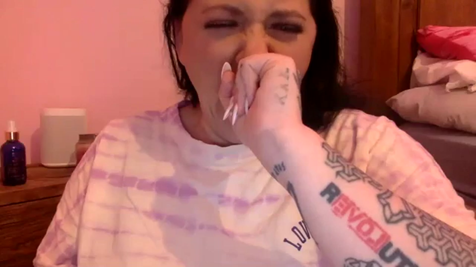 Gallery image thumbnail from Pandabella's myfreecams stream on, 03/03/2024, 23:42 image 7 of 20