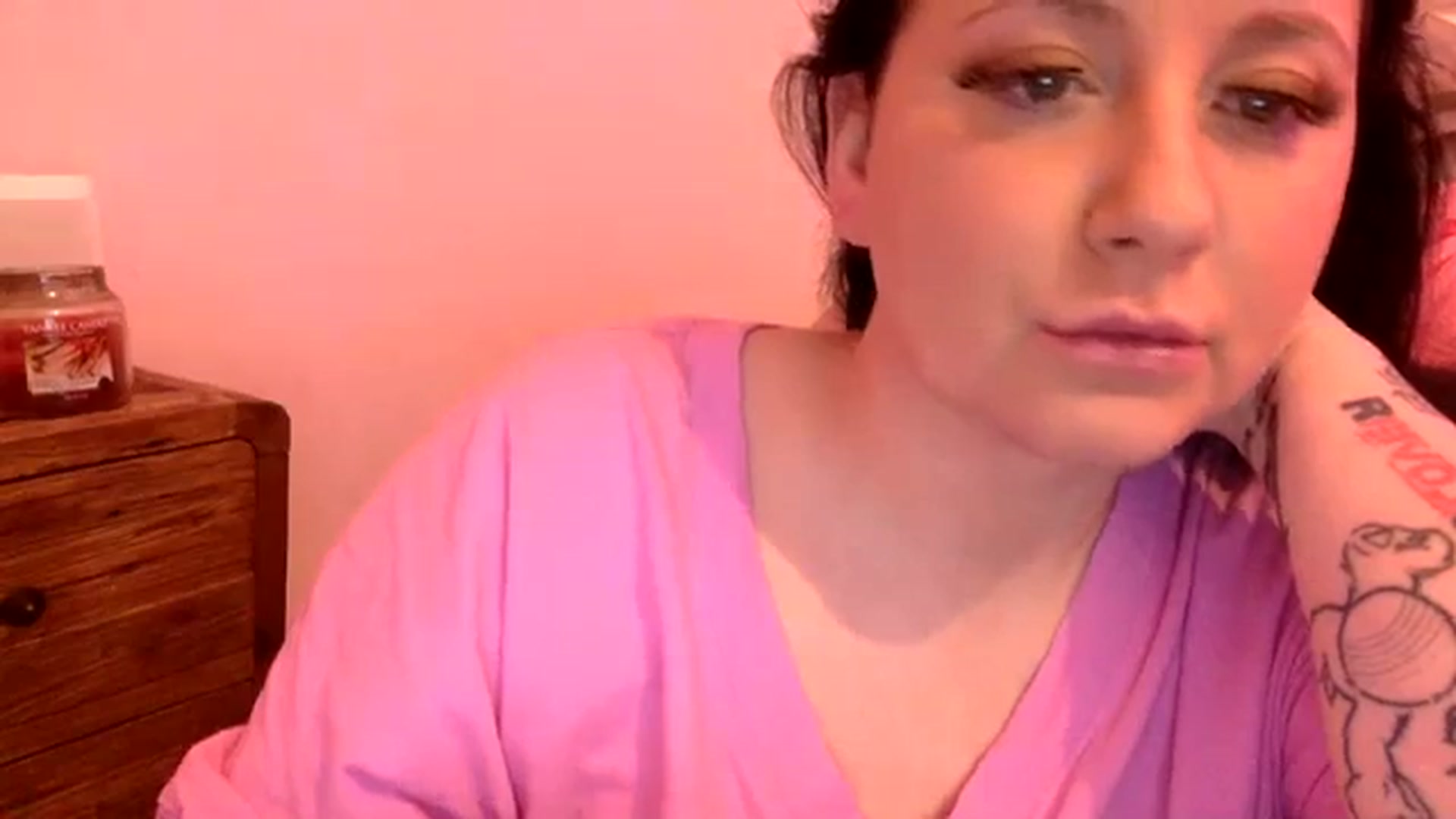 Gallery image thumbnail from Pandabella's myfreecams stream on, 03/04/2024, 21:47 image 12 of 20