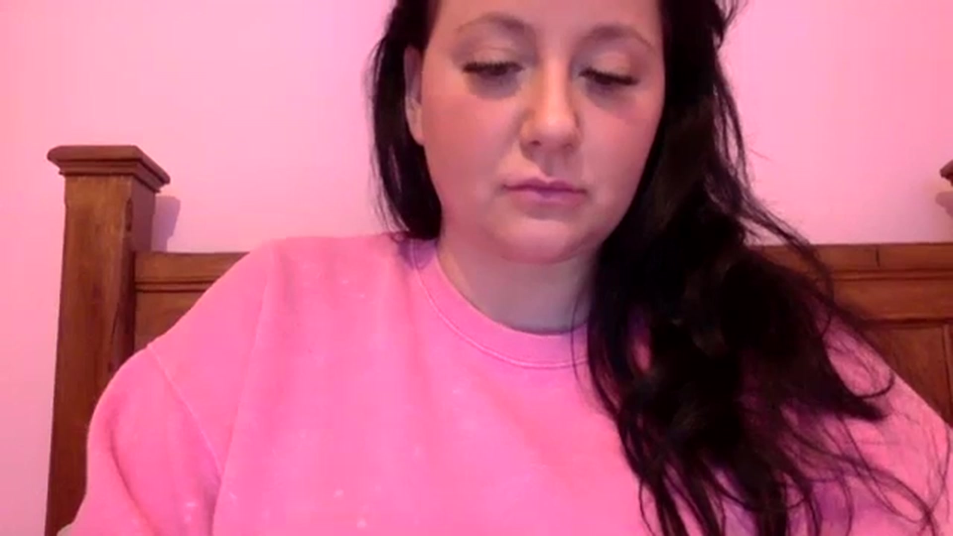 Gallery image thumbnail from Pandabella's myfreecams stream on, 03/11/2024, 23:55 image 14 of 20
