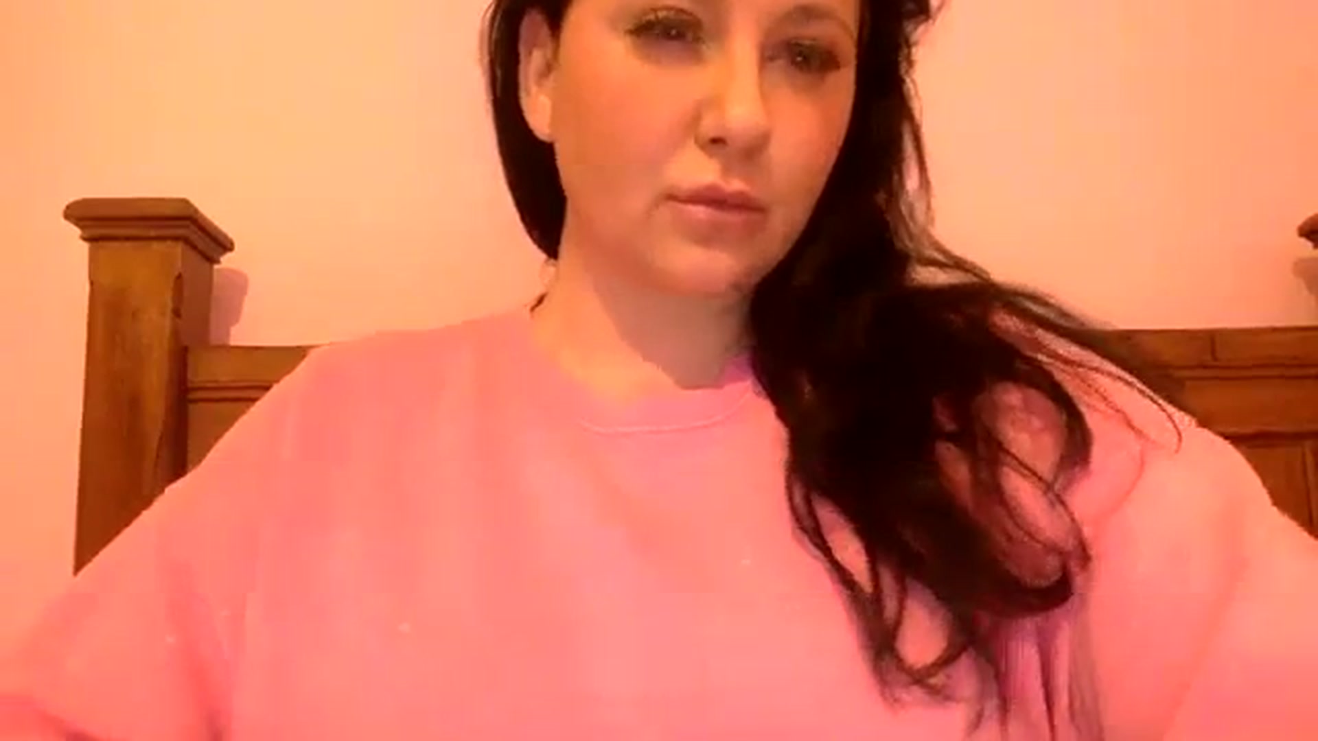 Gallery image thumbnail from Pandabella's myfreecams stream on, 03/11/2024, 23:55 image 11 of 20