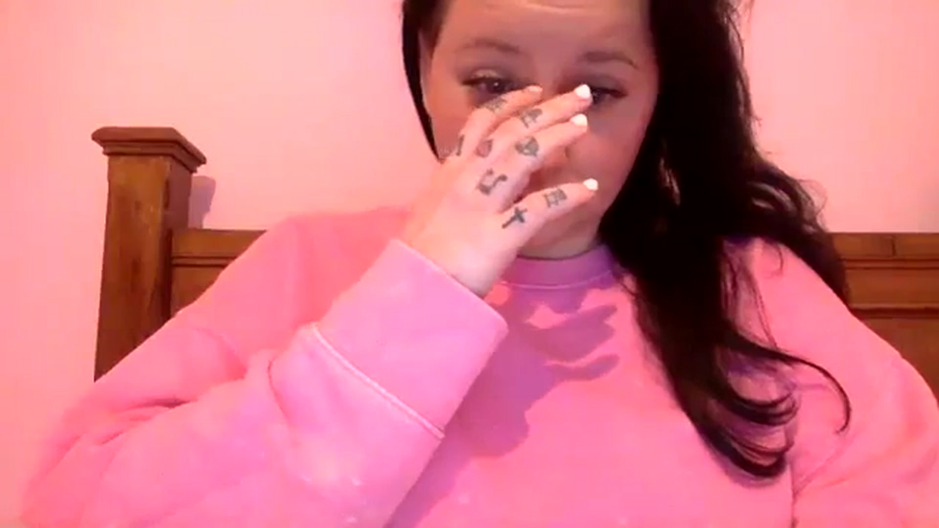 Gallery image thumbnail from Pandabella's myfreecams stream on, 03/11/2024, 23:55 image 16 of 20