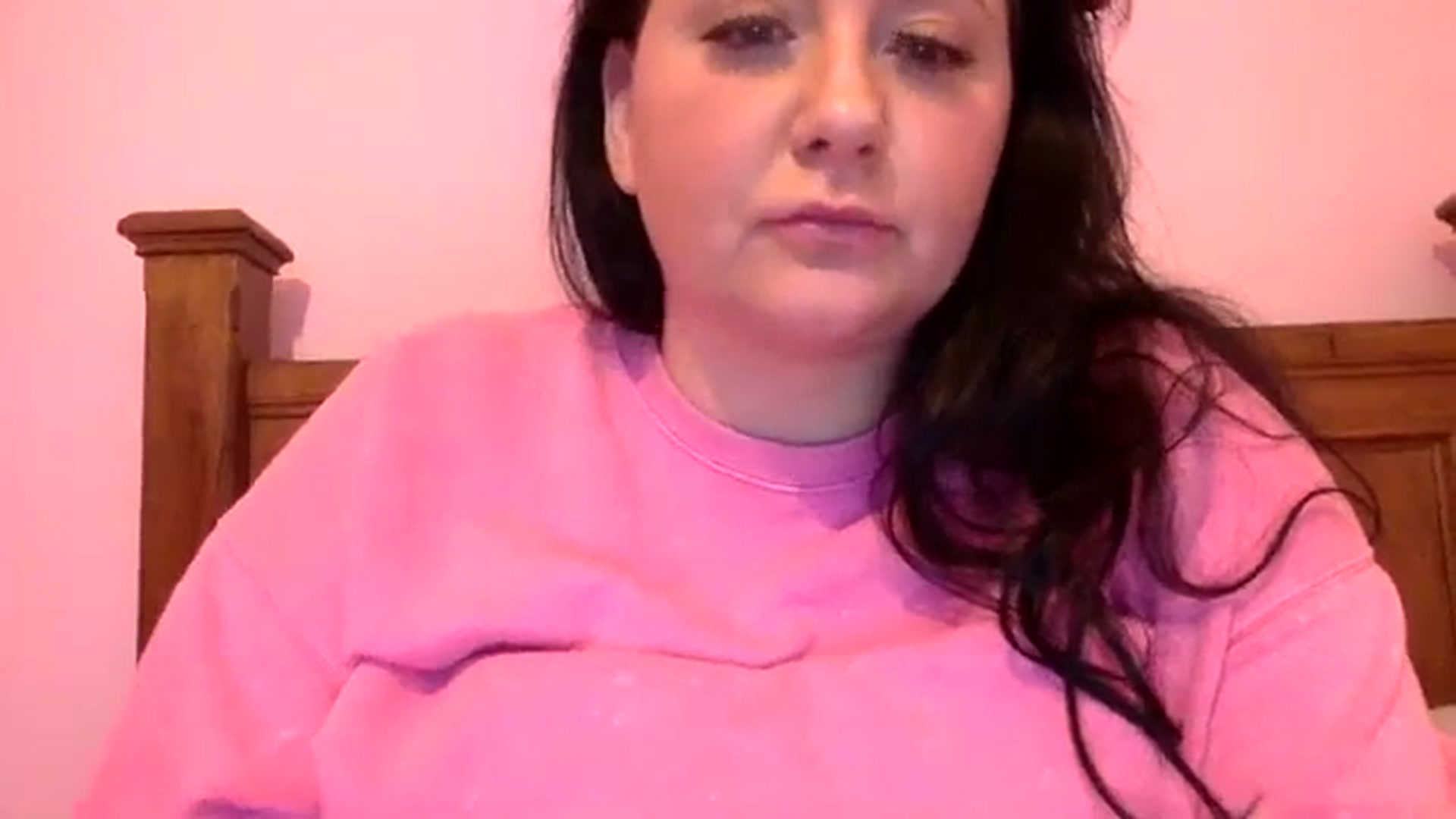Gallery image thumbnail from Pandabella's myfreecams stream on, 03/12/2024, 24:30 image 8 of 20