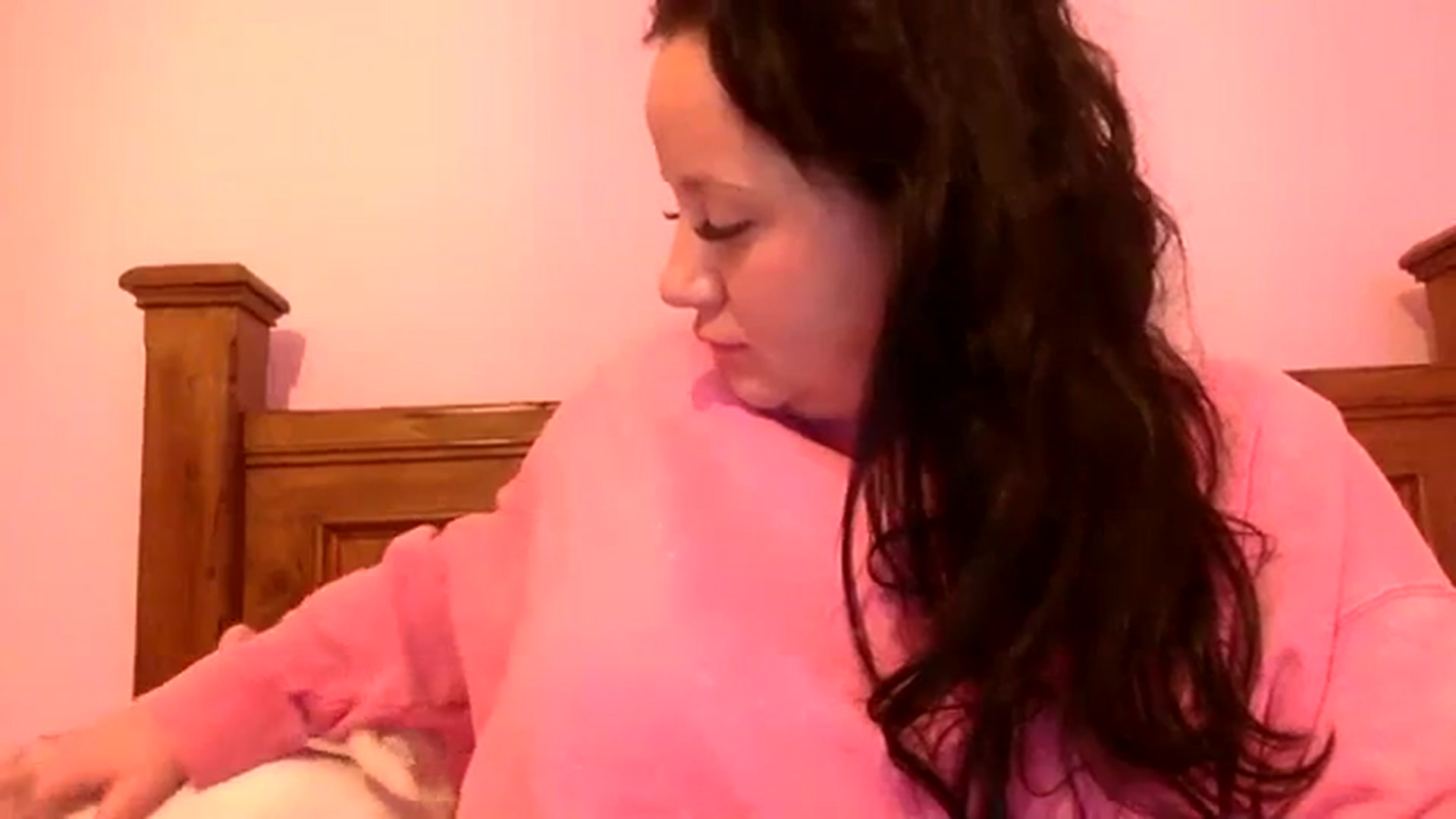 Gallery image thumbnail from Pandabella's myfreecams stream on, 03/12/2024, 24:30 image 13 of 20