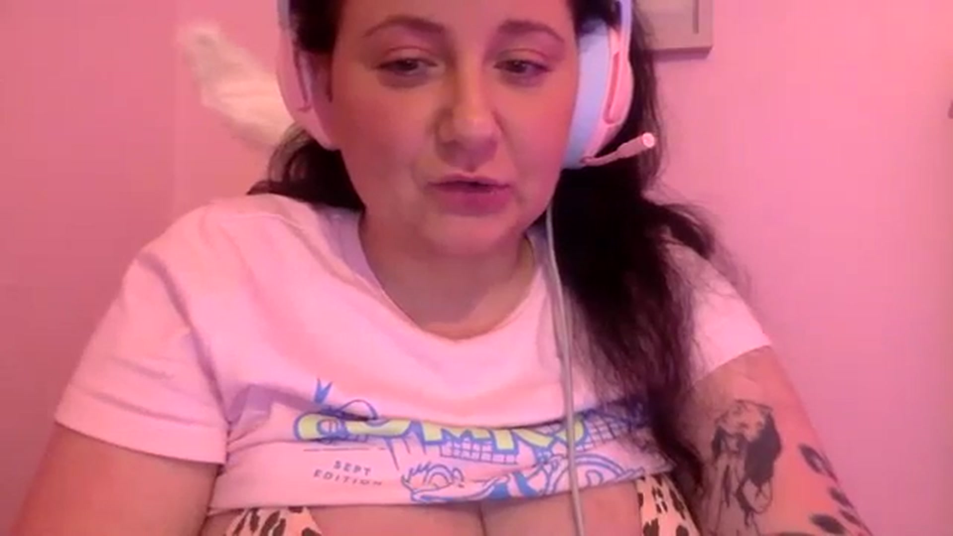 Gallery image thumbnail from Pandabella's myfreecams stream on, 03/16/2024, 03:59 image 14 of 20