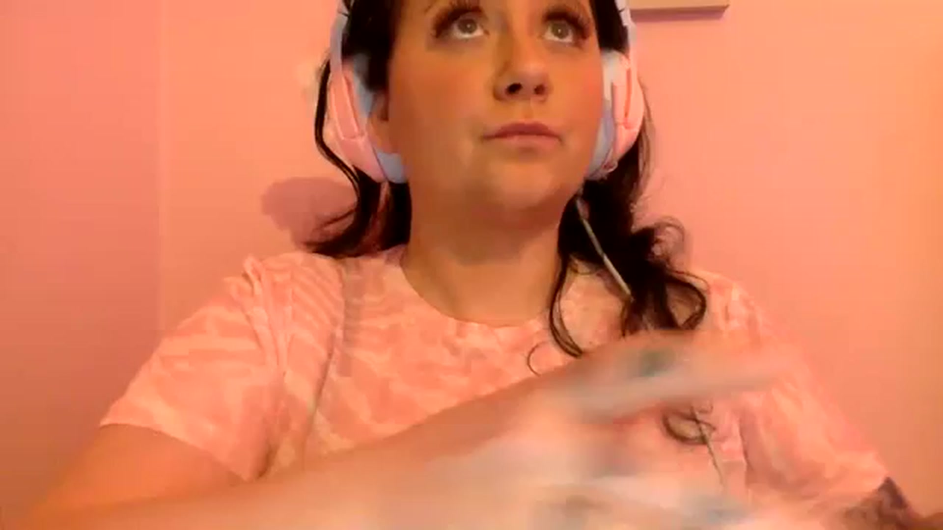 Gallery image thumbnail from Pandabella's myfreecams stream on, 03/16/2024, 23:49 image 12 of 20