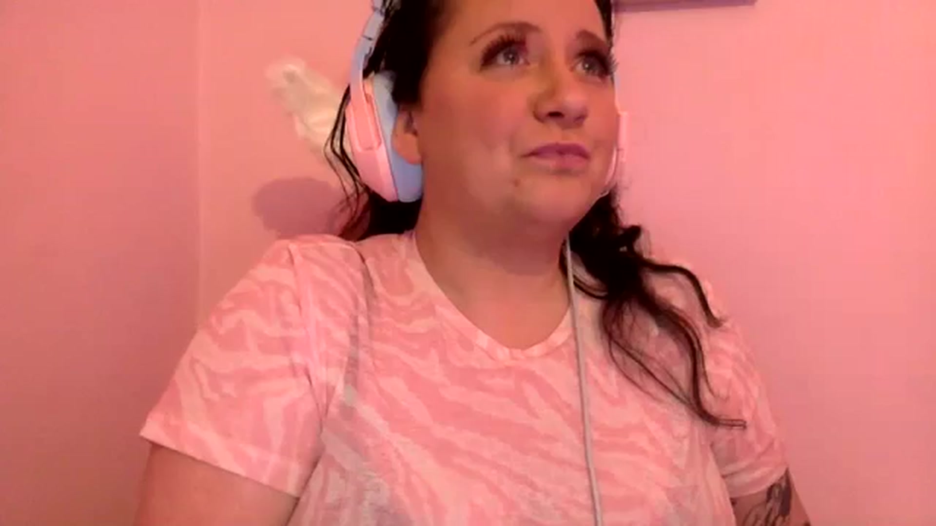 Gallery image thumbnail from Pandabella's myfreecams stream on, 03/16/2024, 23:49 image 1 of 20
