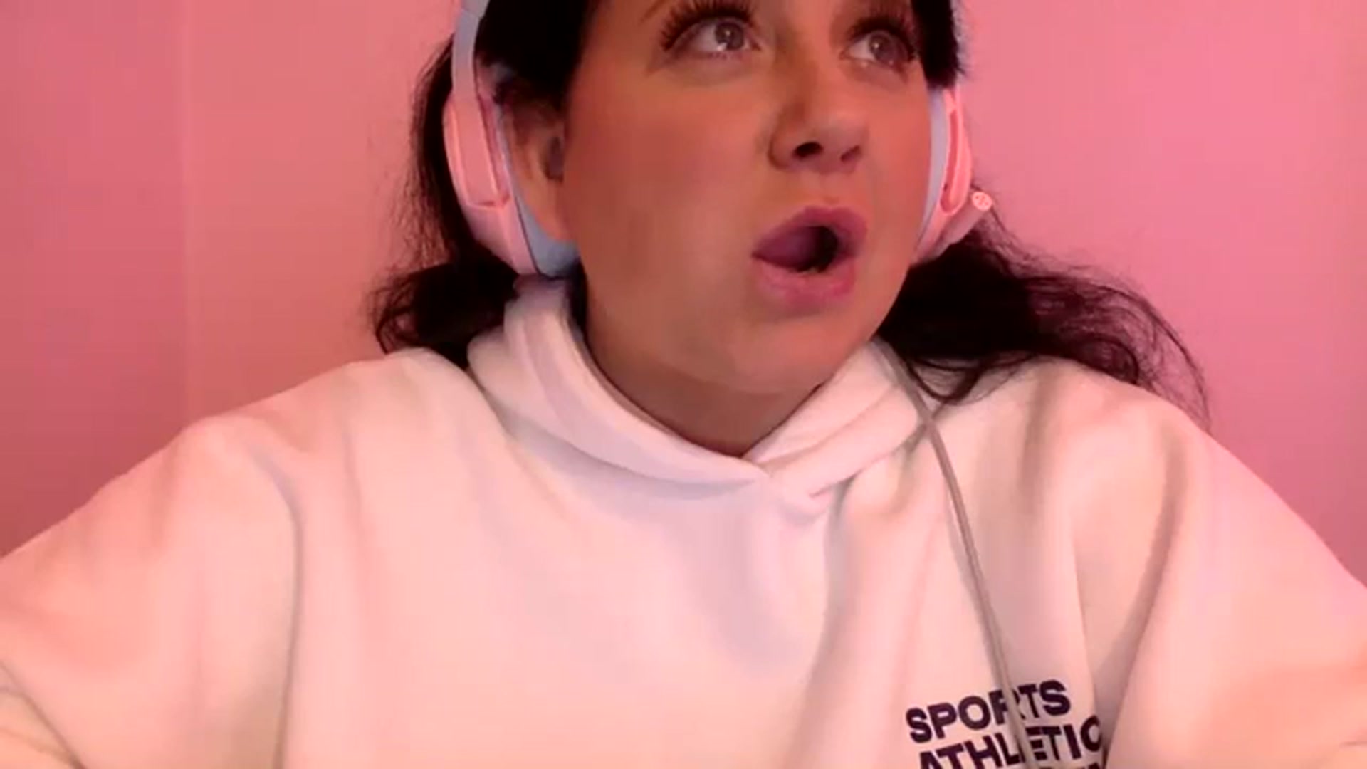 Gallery image thumbnail from Pandabella's myfreecams stream on, 03/21/2024, 01:56 image 12 of 20