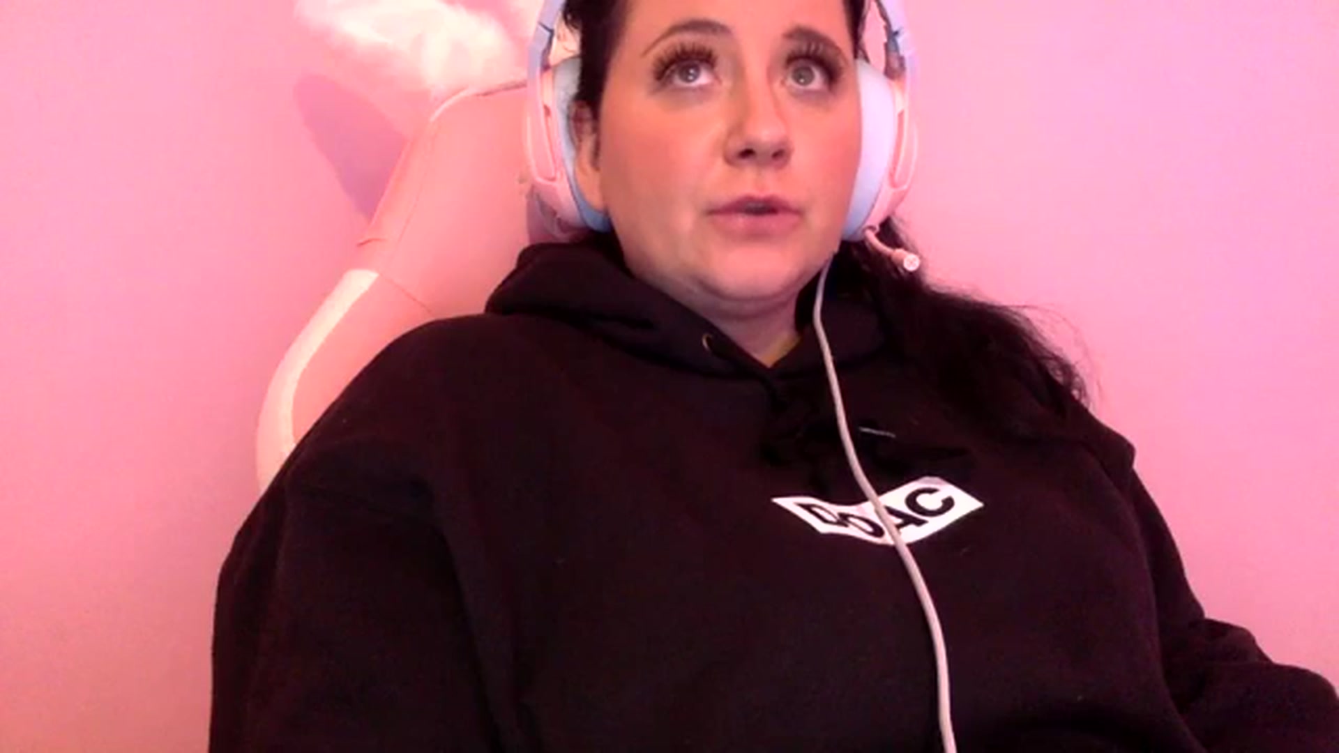 Gallery image thumbnail from Pandabella's myfreecams stream on, 03/30/2024, 20:42 image 18 of 20