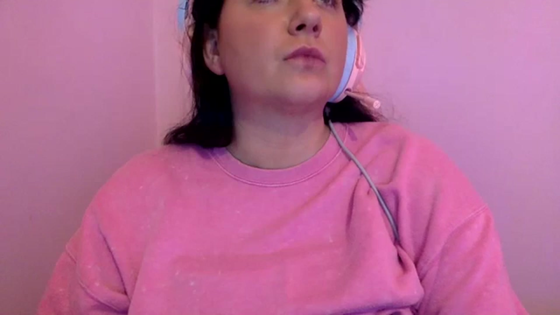 Gallery image thumbnail from Pandabella's myfreecams stream on, 04/02/2024, 24:23 image 6 of 20