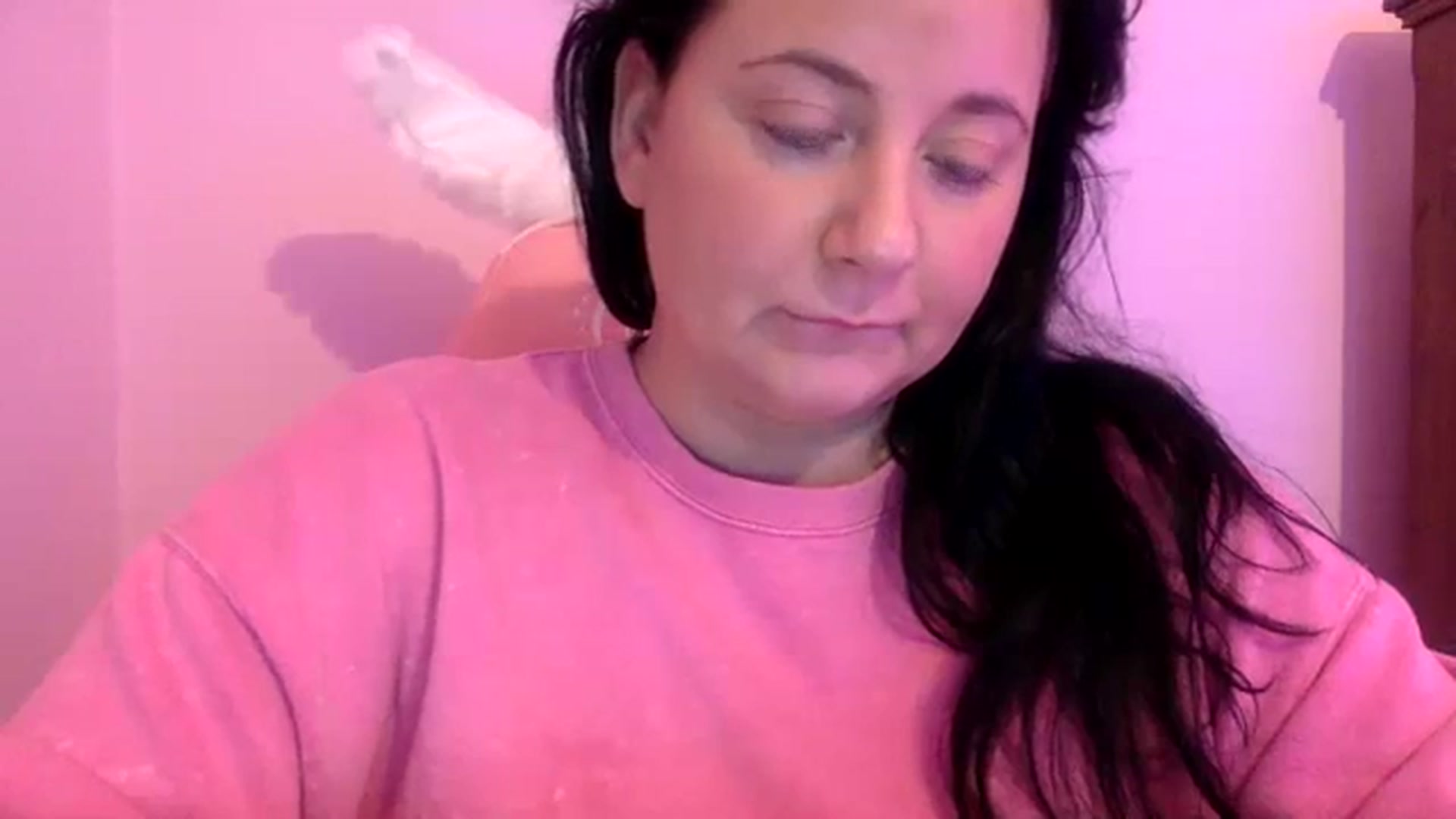 Gallery image thumbnail from Pandabella's myfreecams stream on, 04/02/2024, 17:16 image 14 of 20