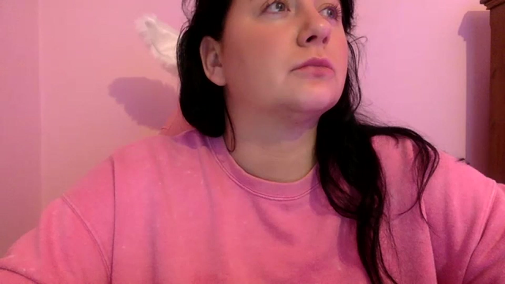 Gallery image thumbnail from Pandabella's myfreecams stream on, 04/02/2024, 17:16 image 19 of 20