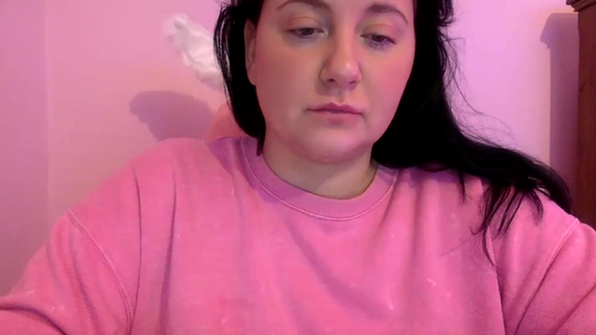 Gallery image thumbnail from Pandabella's myfreecams stream on, 04/02/2024, 17:16 image 16 of 20