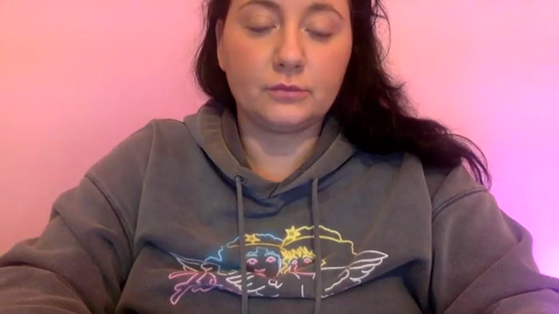 Gallery image thumbnail from Pandabella's myfreecams stream on, 04/02/2024, 23:22 image 7 of 20