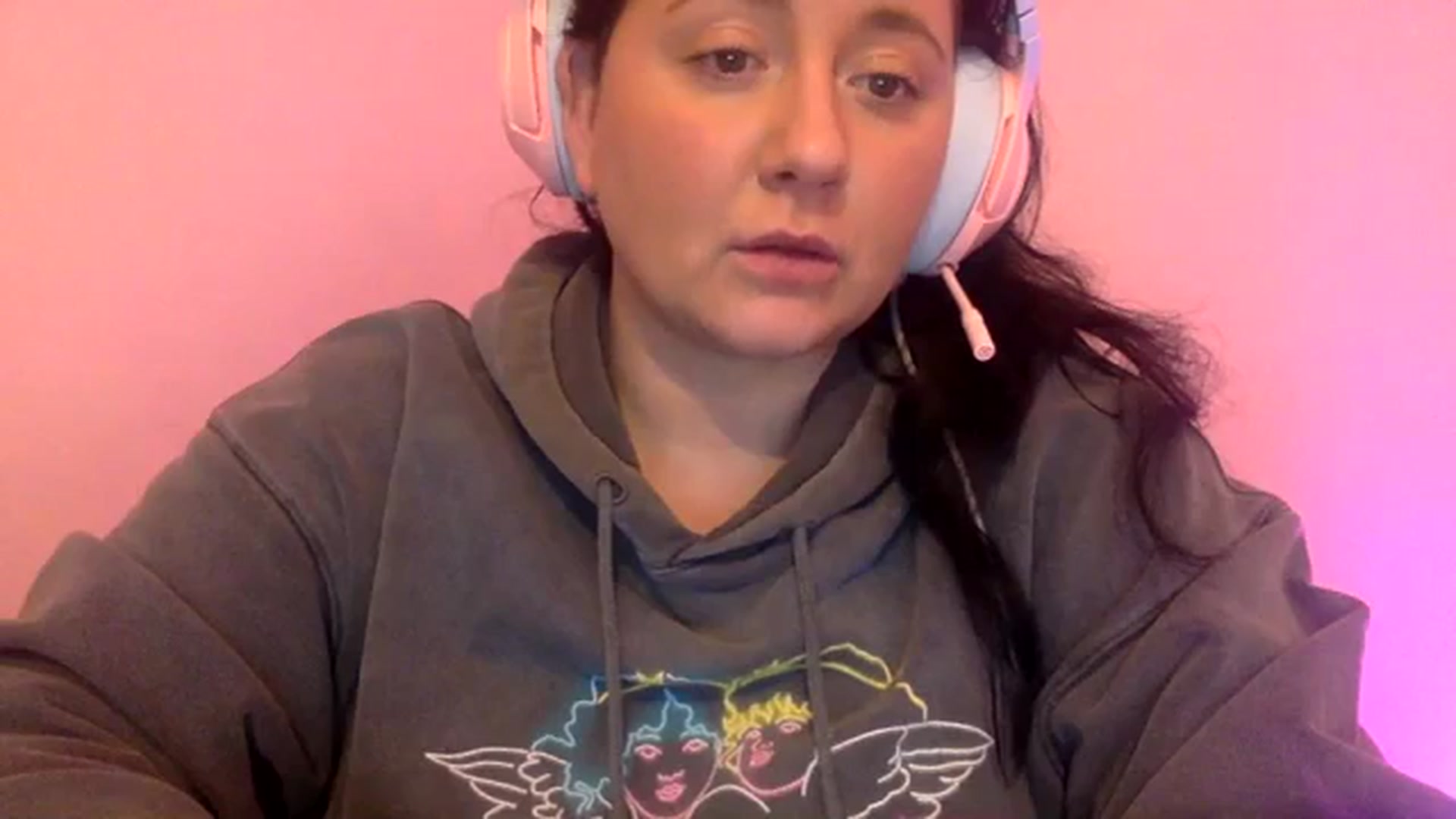 Gallery image thumbnail from Pandabella's myfreecams stream on, 04/02/2024, 23:22 image 19 of 20