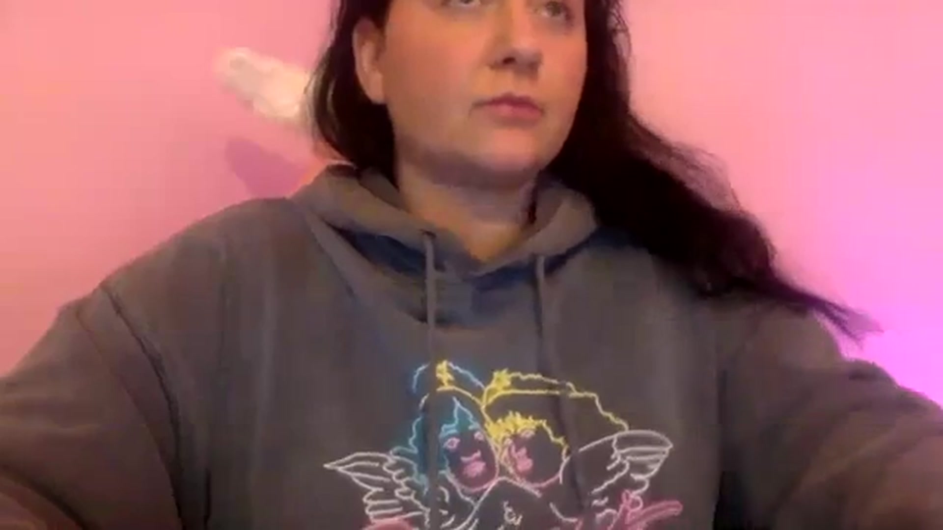 Gallery image thumbnail from Pandabella's myfreecams stream on, 04/02/2024, 23:22 image 9 of 20