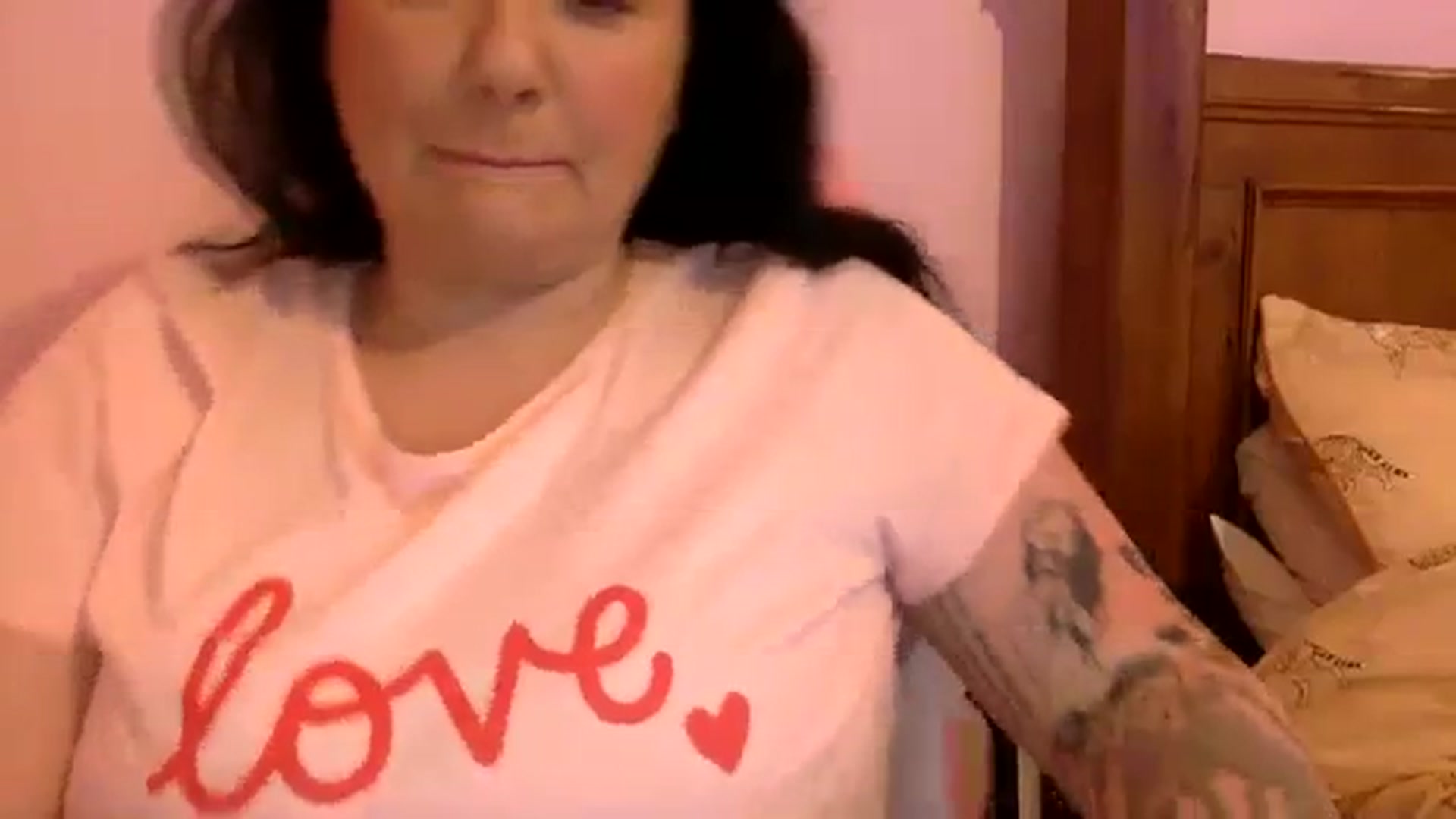 Gallery image thumbnail from Pandabella's myfreecams stream on, 04/04/2024, 14:29 image 6 of 20