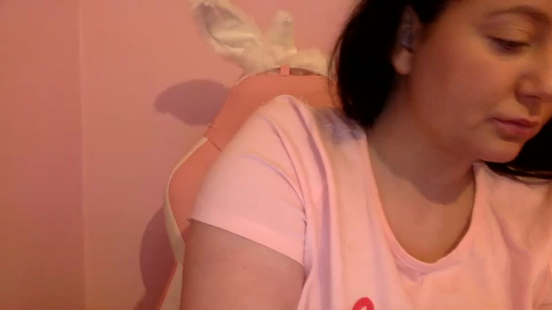 Gallery image thumbnail from Pandabella's myfreecams stream on, 04/04/2024, 14:29 image 19 of 20