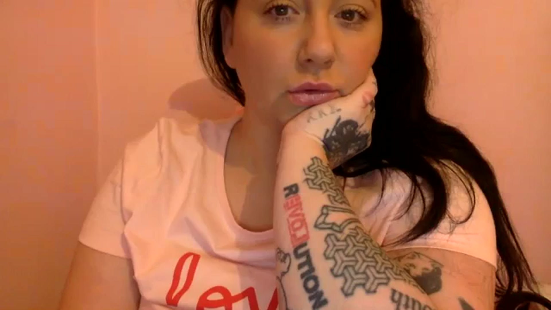 Gallery image thumbnail from Pandabella's myfreecams stream on, 04/04/2024, 14:29 image 9 of 20