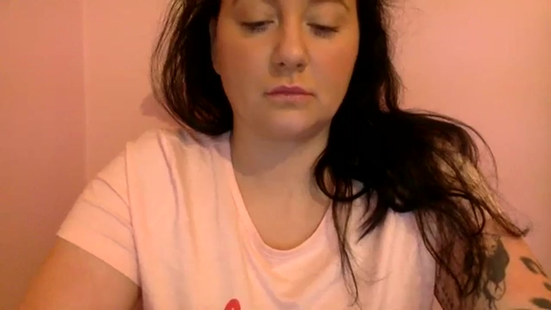 Gallery image thumbnail from Pandabella's myfreecams stream on, 04/04/2024, 14:29 image 15 of 20