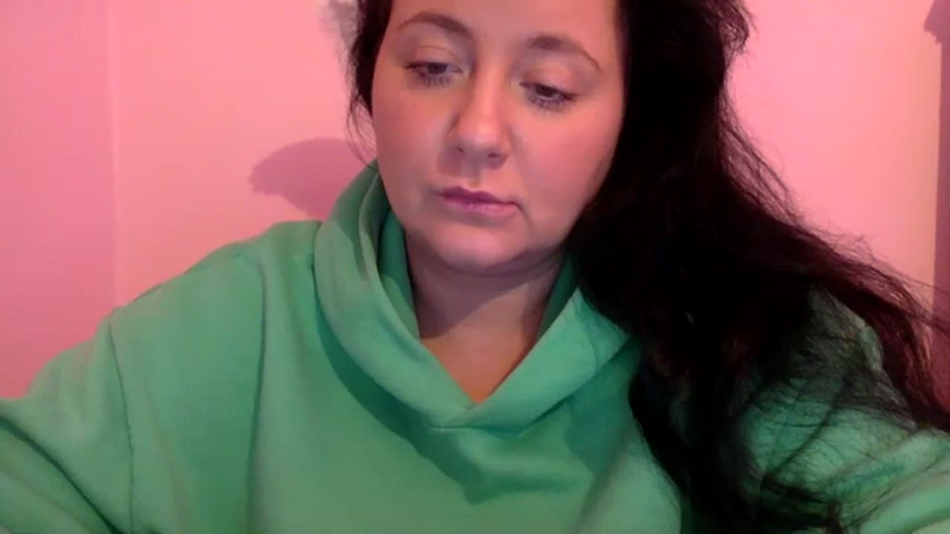Gallery image thumbnail from Pandabella's myfreecams stream on, 04/10/2024, 20:57 image 14 of 20