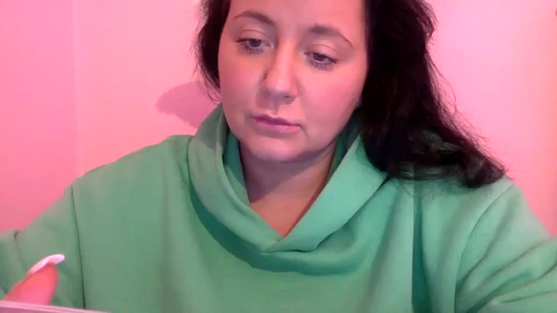 Gallery image thumbnail from Pandabella's myfreecams stream on, 04/10/2024, 20:57 image 10 of 20