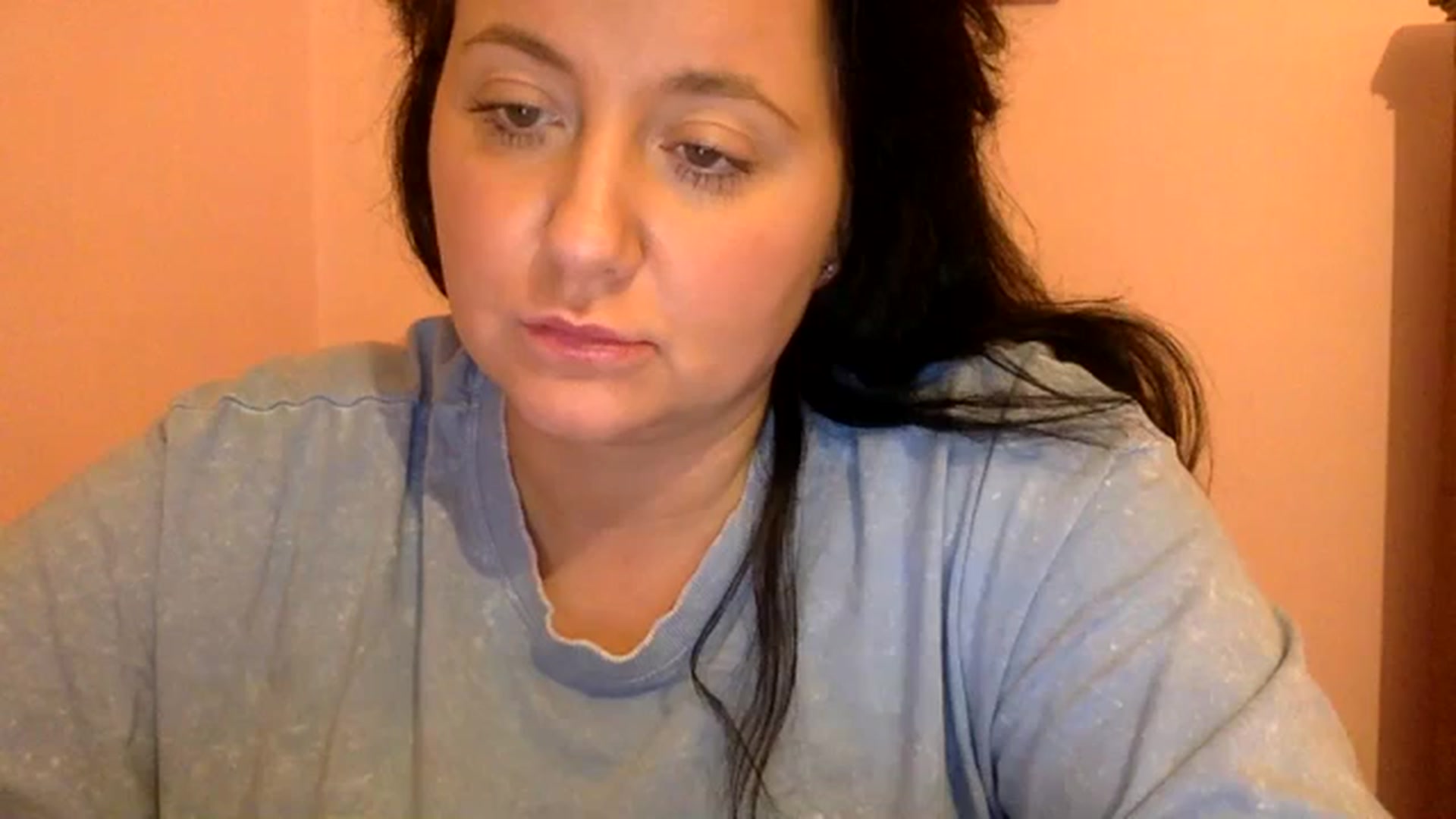 Gallery image thumbnail from Pandabella's myfreecams stream on, 04/11/2024, 24:01 image 8 of 20