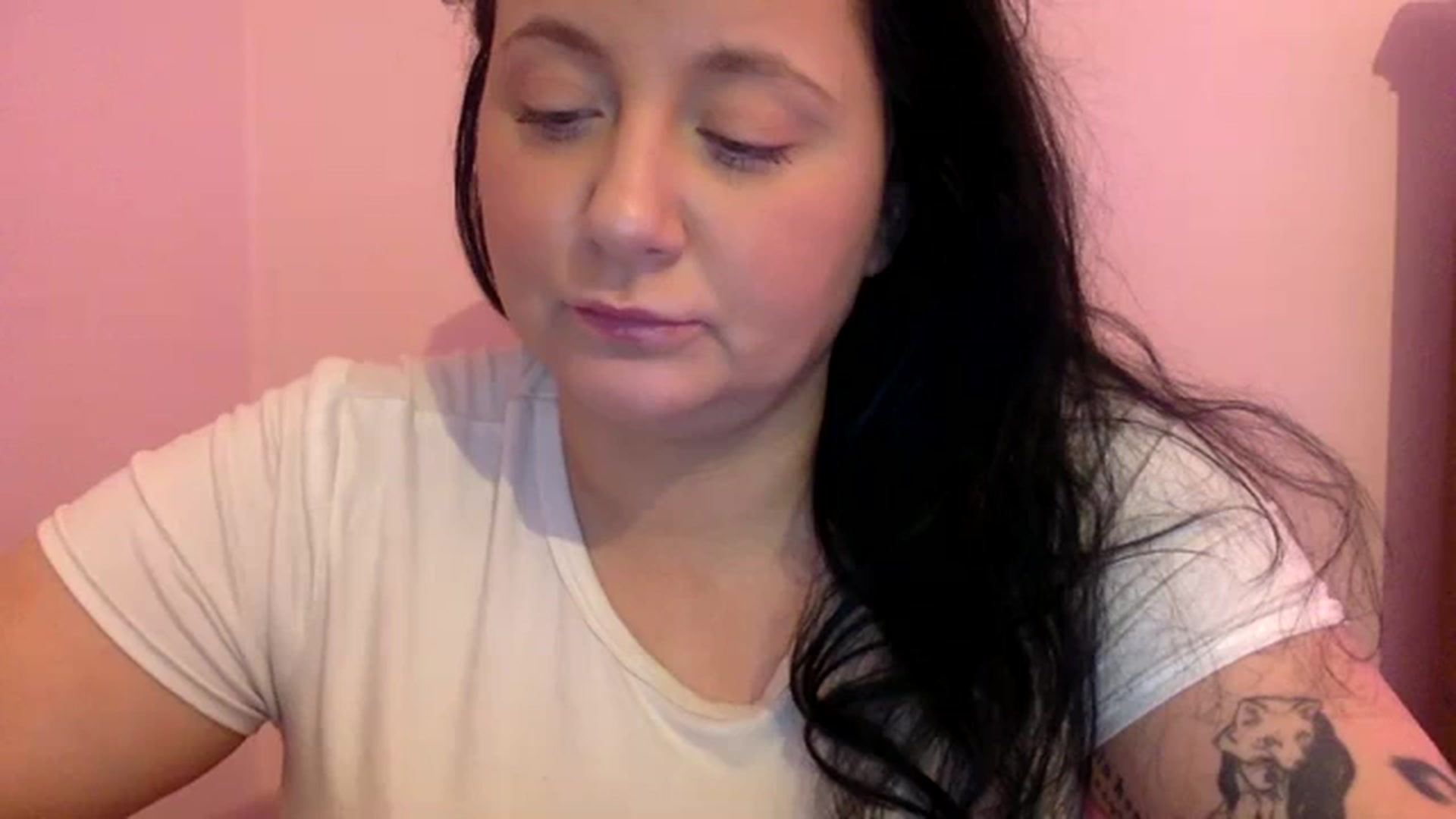 Gallery image thumbnail from Pandabella's myfreecams stream on, 04/14/2024, 16:46 image 19 of 20